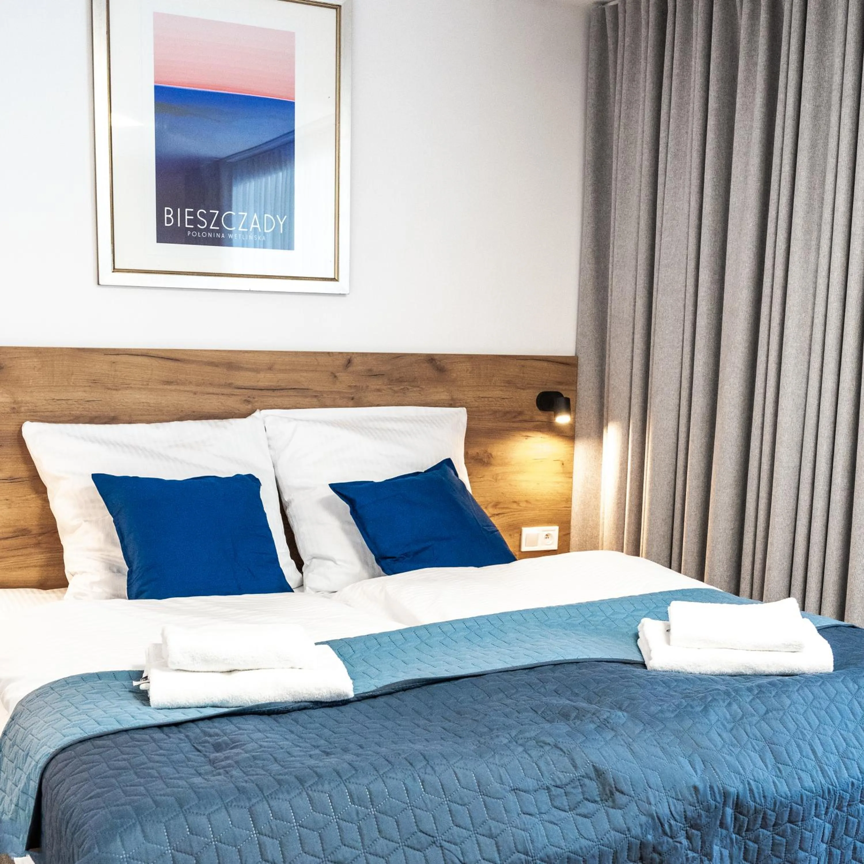 Photo of the whole room, Bed in Willa Amelia