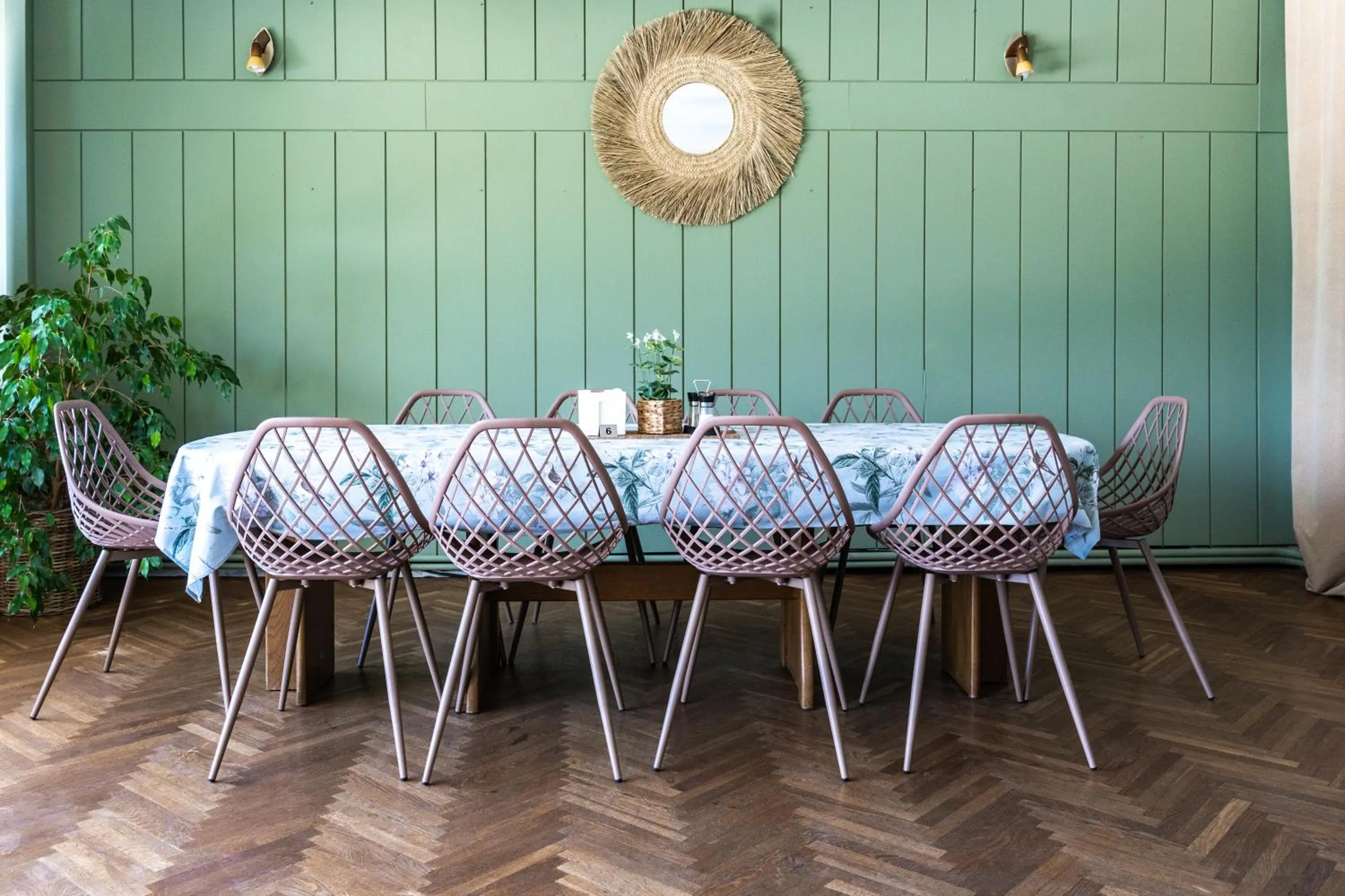 Restaurant/places to eat in Willa Amelia