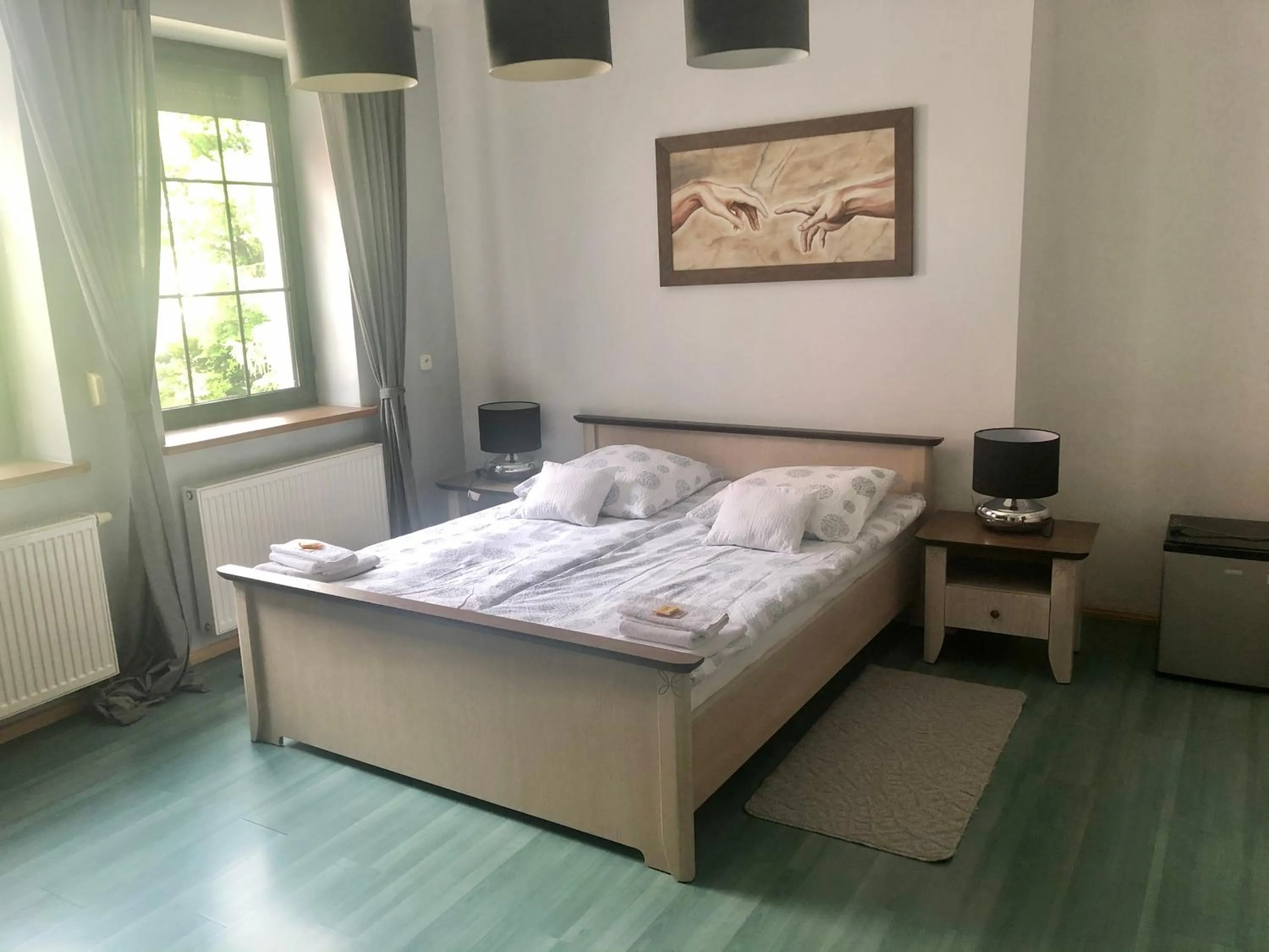 Bed in Hotel Zameczek