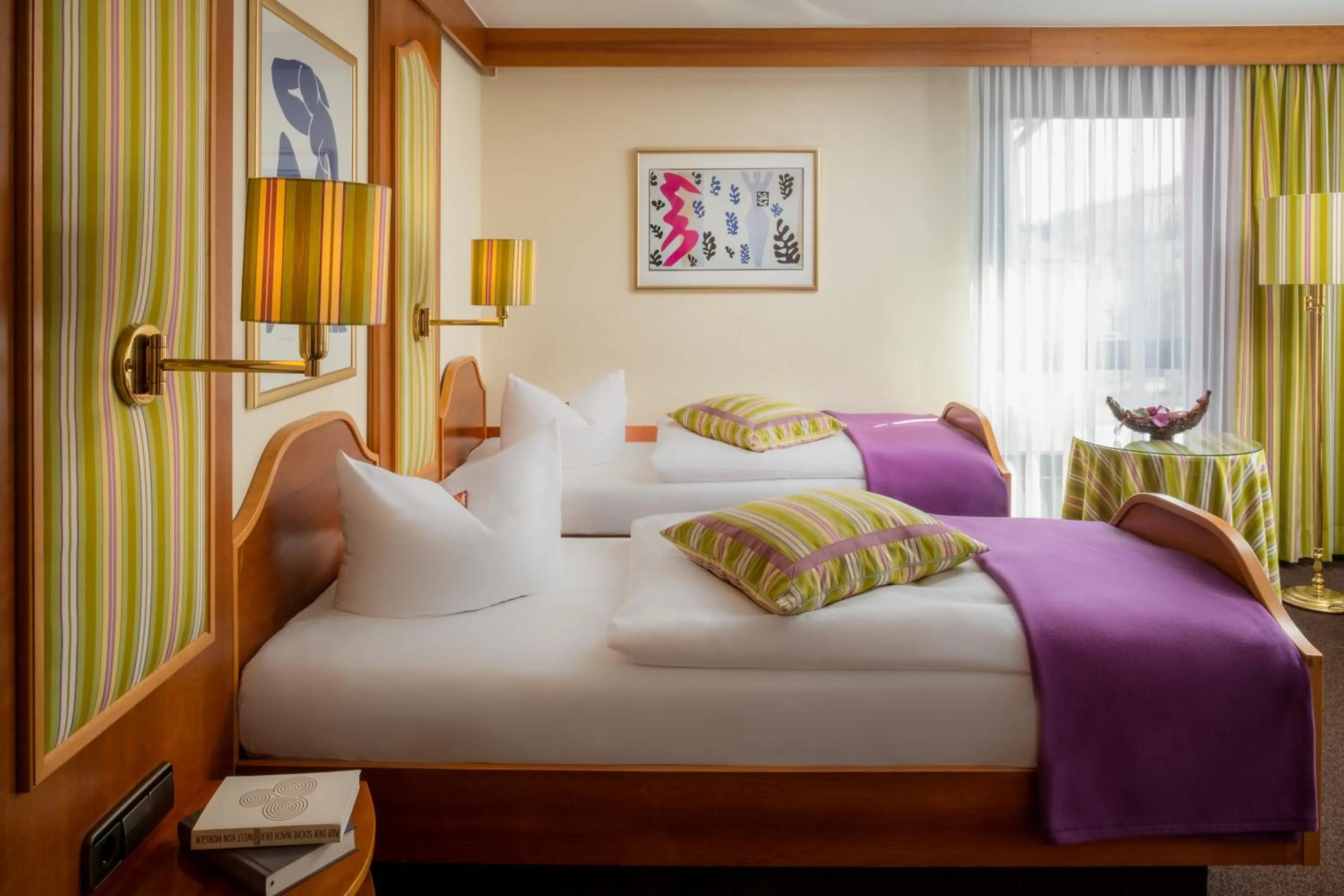 Bed in Hetzel Hotel Stuttgart