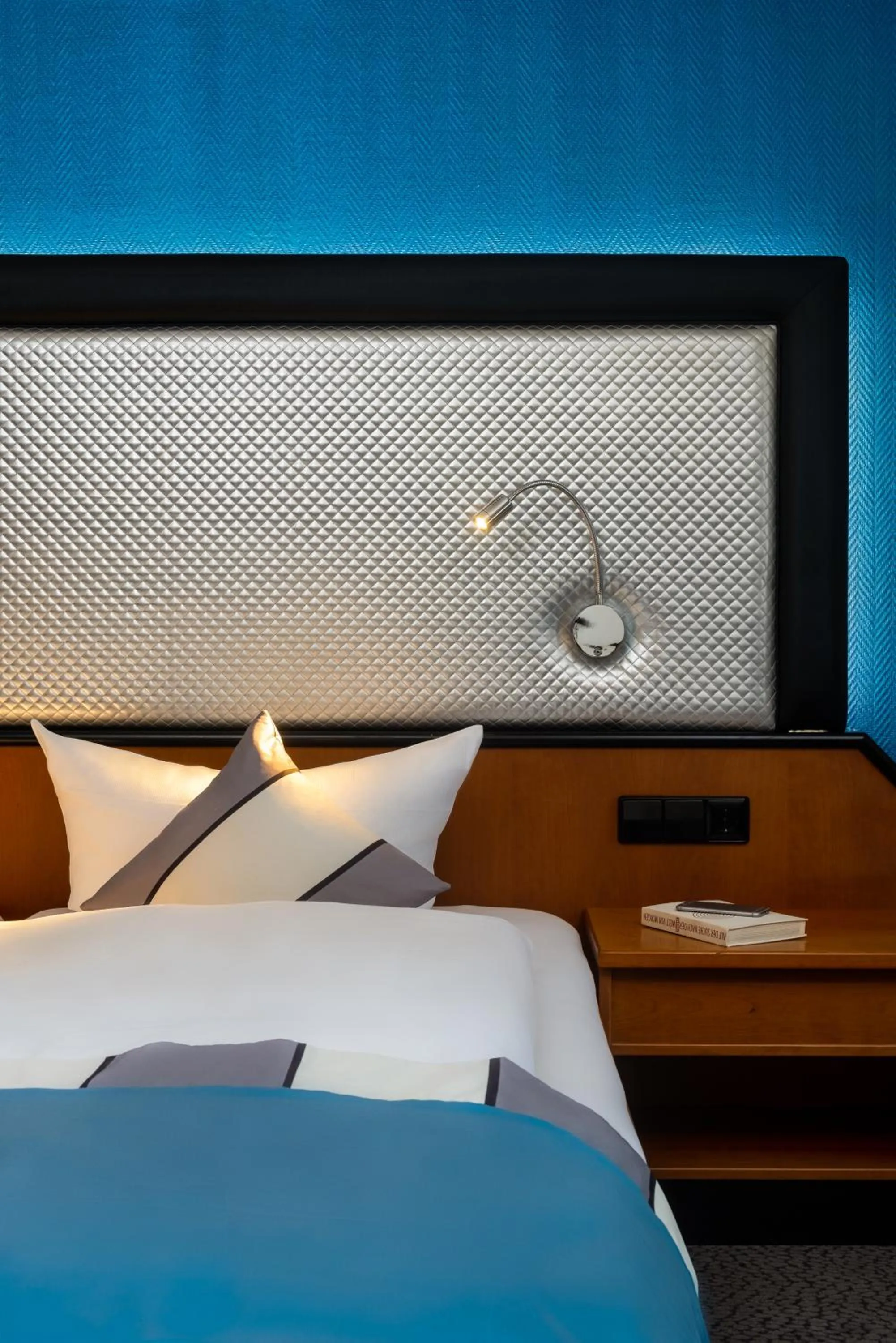 Bed in Hetzel Hotel Stuttgart