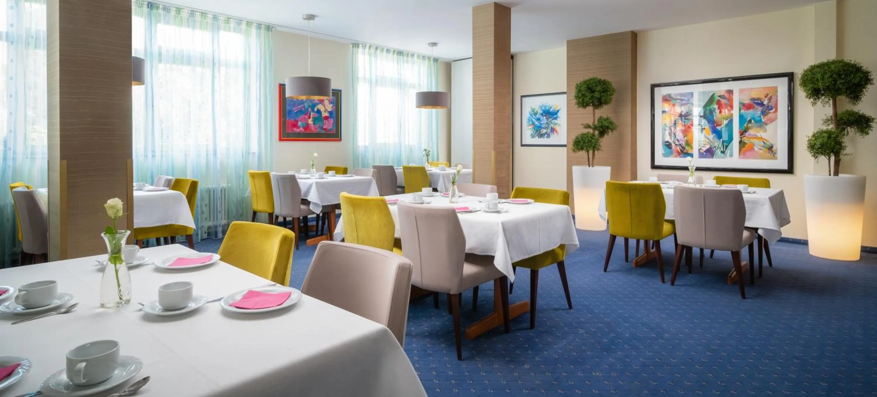 Restaurant/places to eat in Hetzel Hotel Stuttgart
