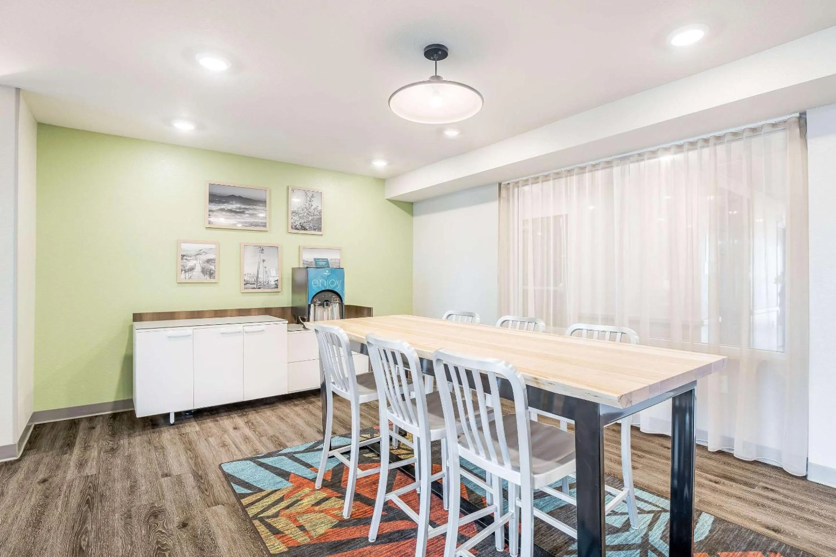 Lobby or reception in WoodSpring Suites Colton