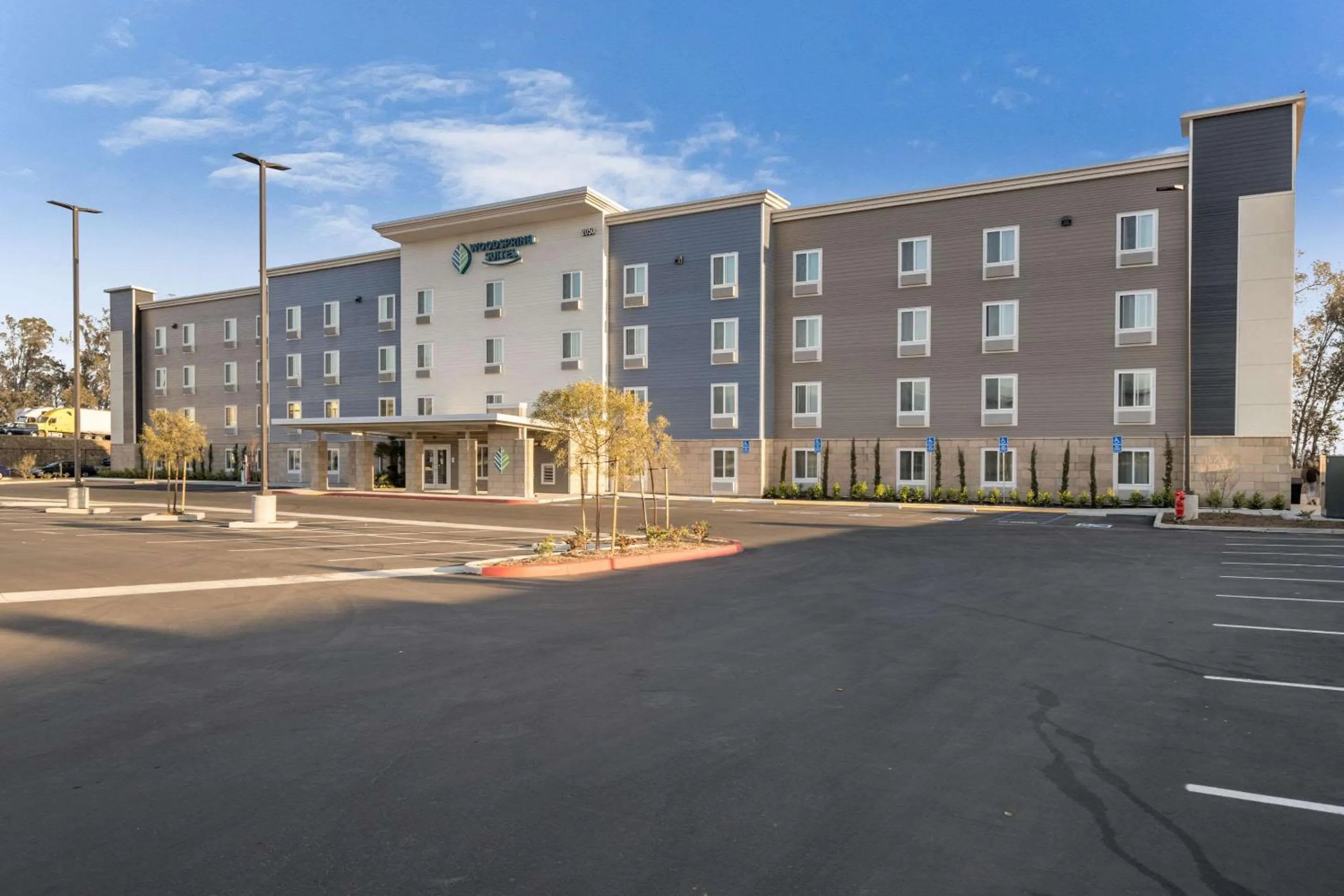 Property building in WoodSpring Suites Colton