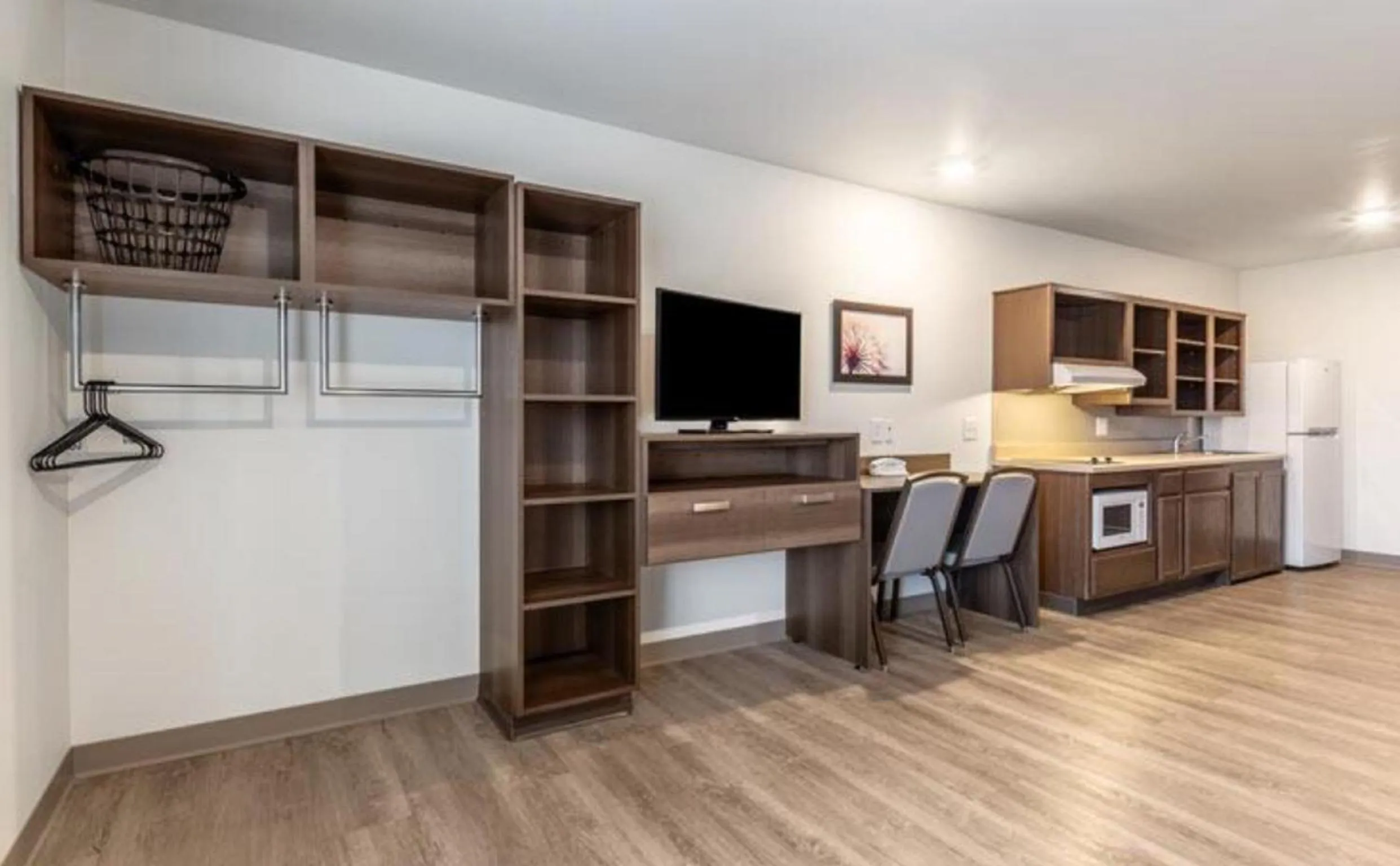 wardrobe in WoodSpring Suites Indianapolis Castleton