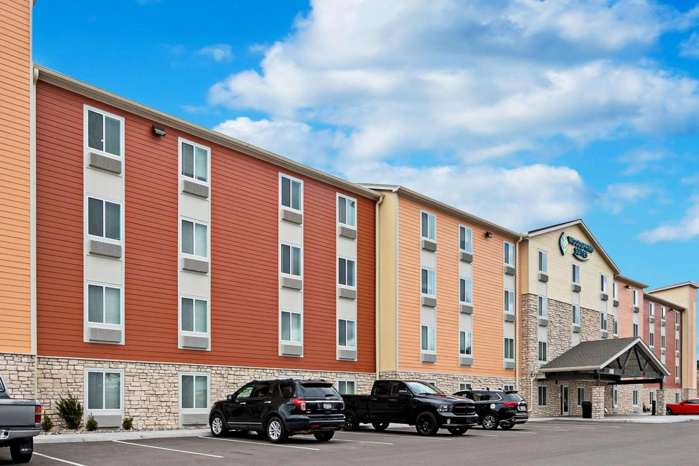 Property building in WoodSpring Suites Reno Sparks