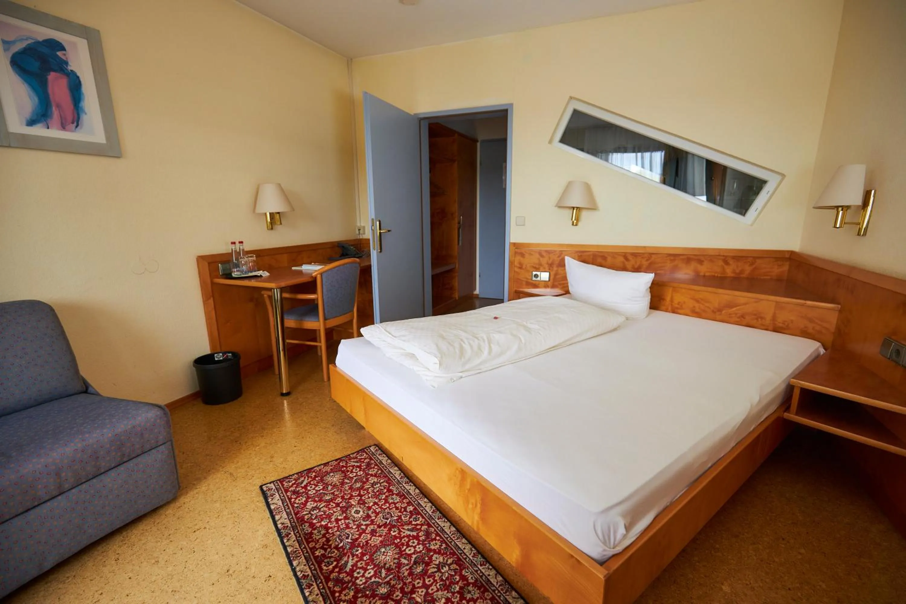 Photo of the whole room, Bed in Flair Hotel Landgasthof Roger