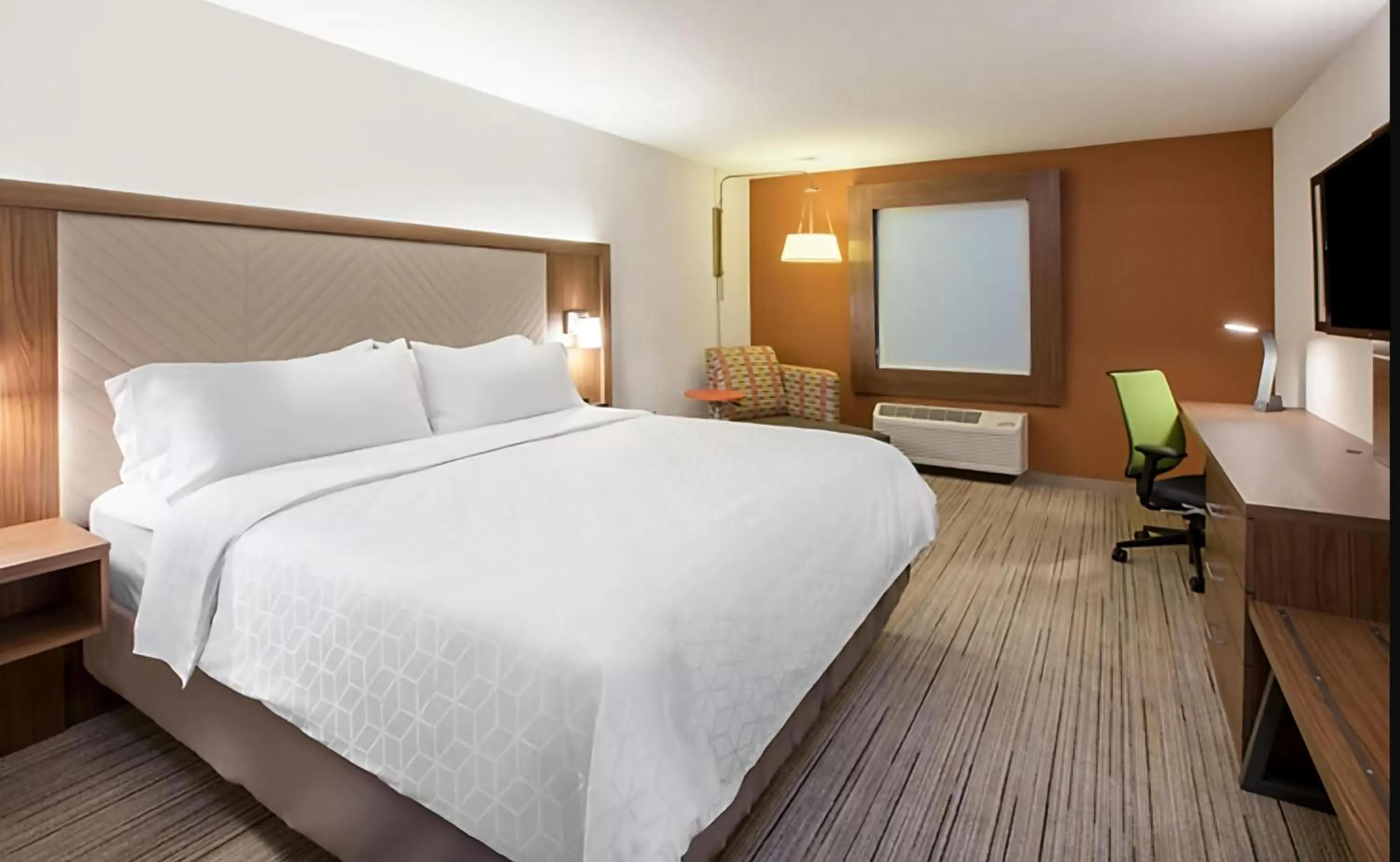 Bed in Holiday Inn Express - Minneapolis West - Plymouth by IHG