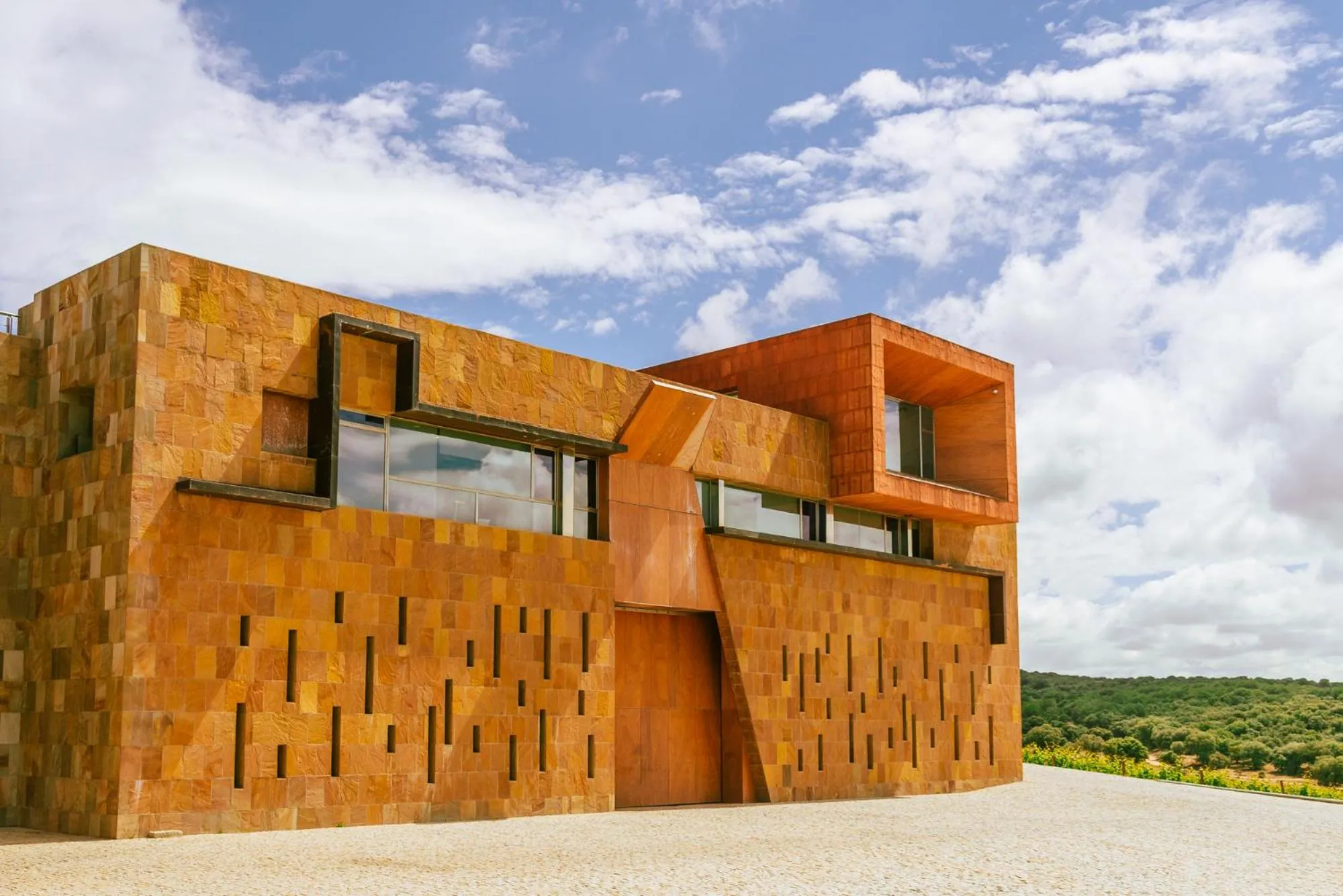Property building in Castillo de Monte la Reina Posada Real & Bodega