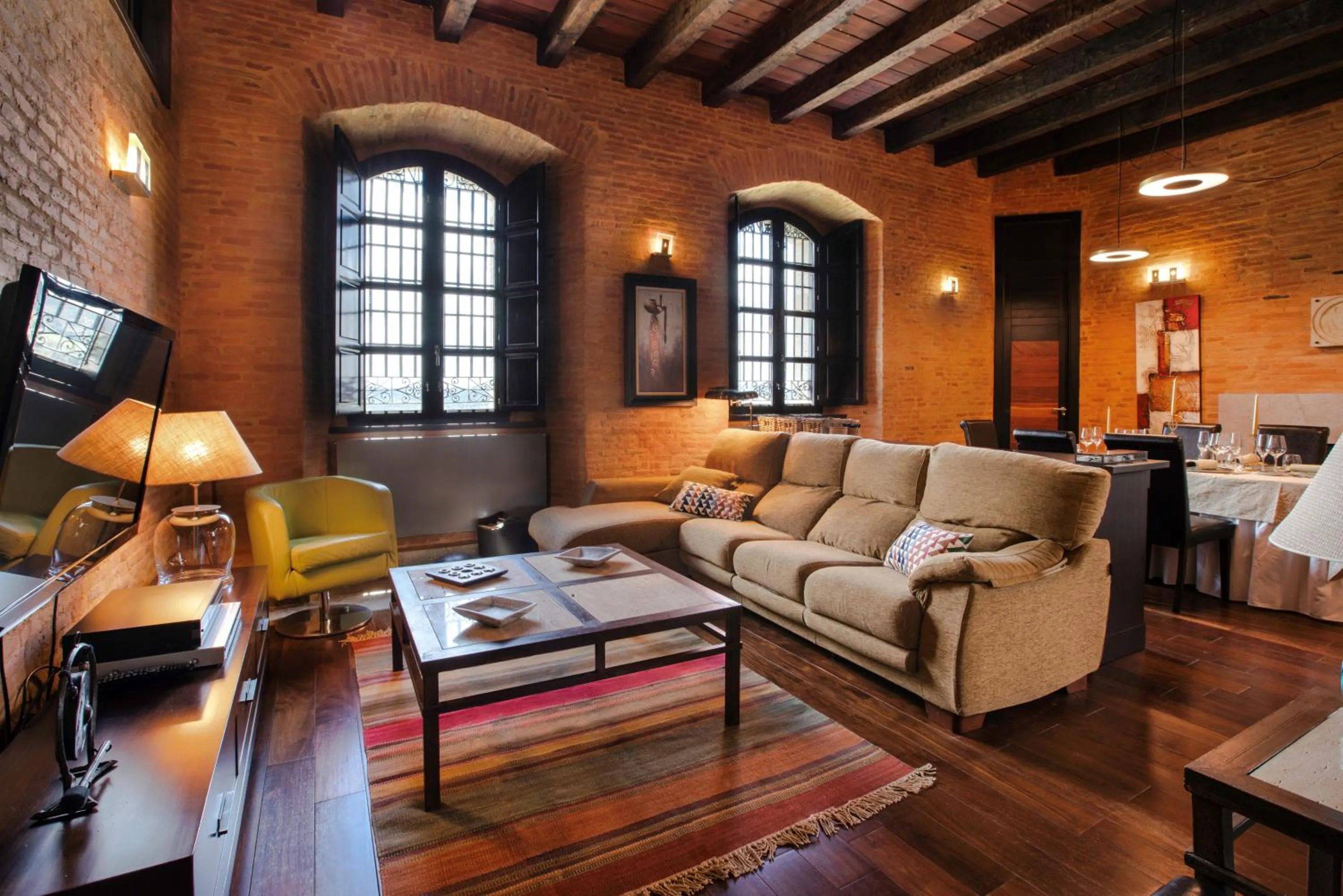 Lounge or bar in Castillo de Monte la Reina Posada Real & Bodega