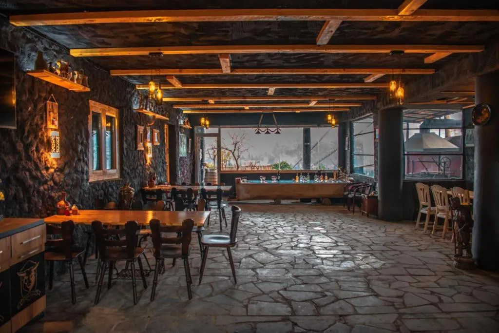 Restaurant/places to eat in Green Flower Boutique Hotel and Winery