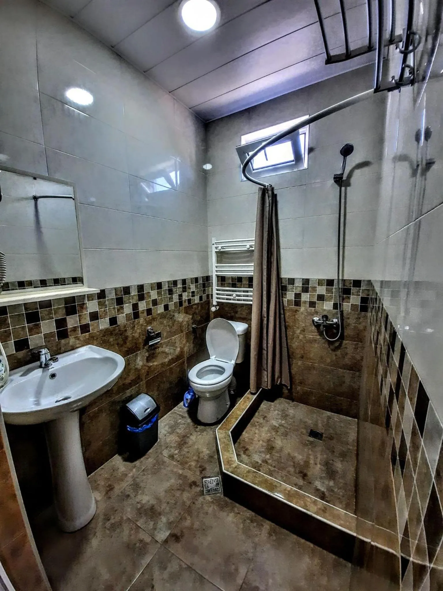 Shower in Green Flower Boutique Hotel and Winery