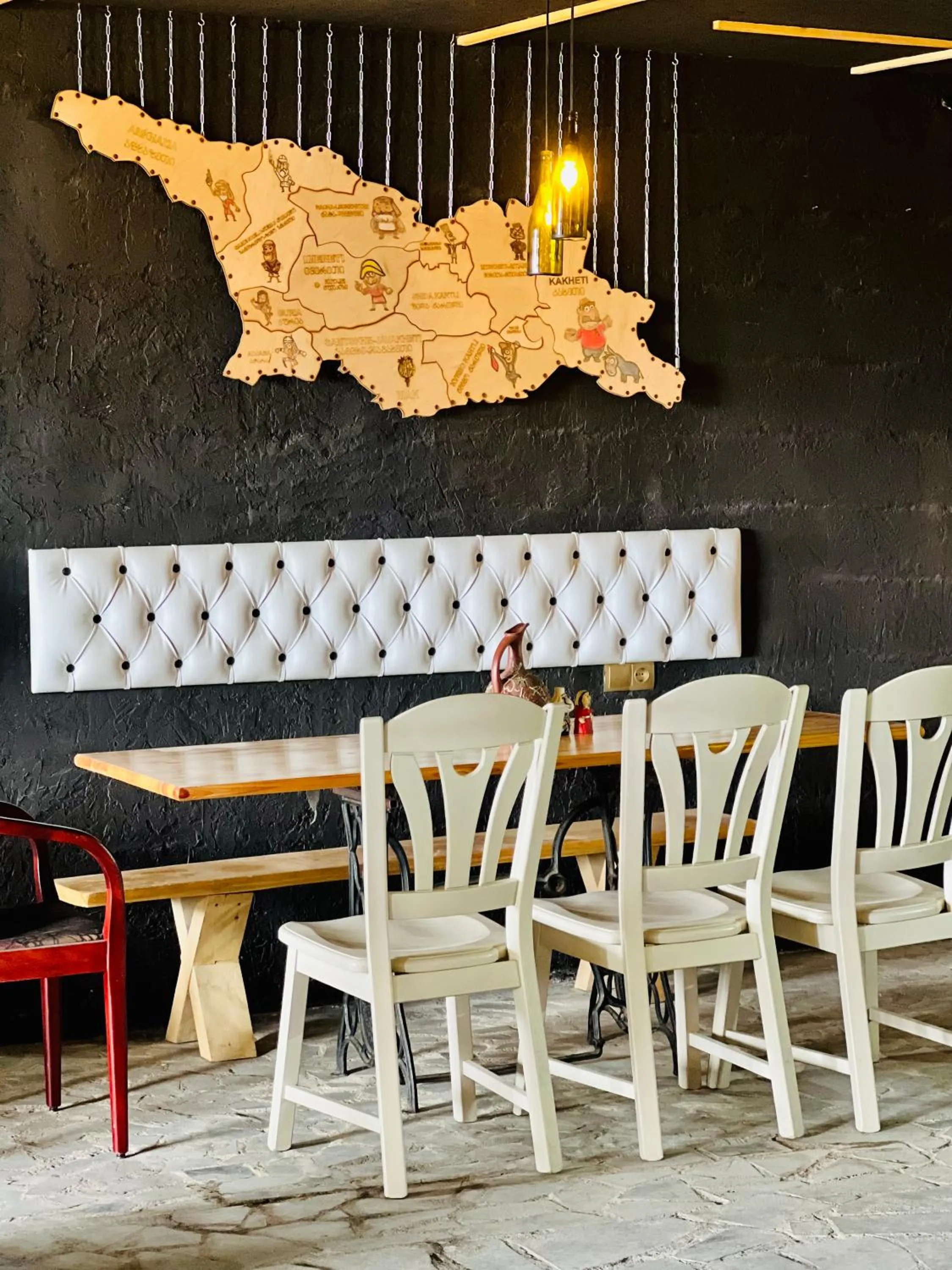Restaurant/places to eat in Green Flower Boutique Hotel and Winery