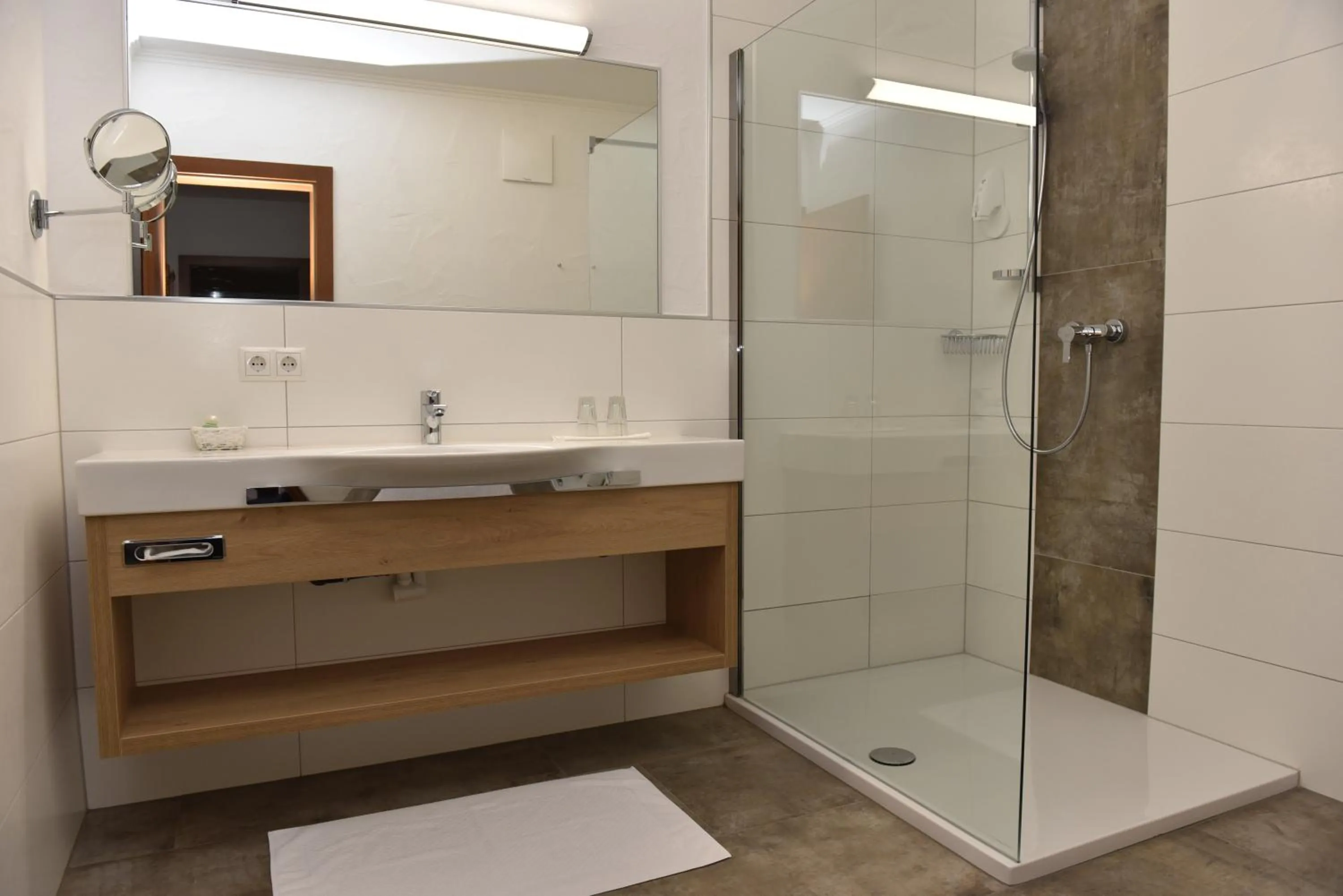 Shower in Gasthof Hotel Andlwirt