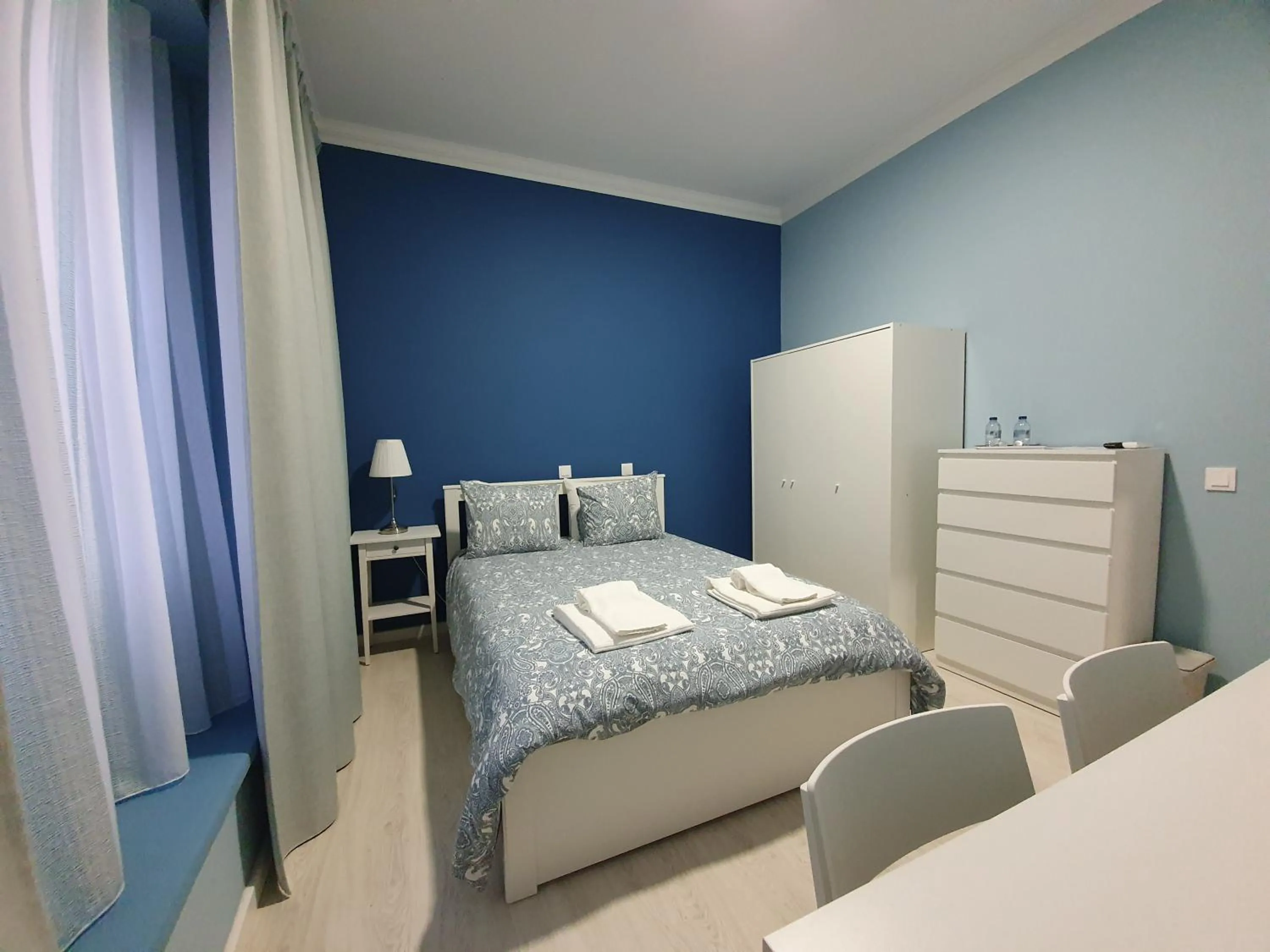 Bed in Inn Faro - Casa Amarela - Guest House