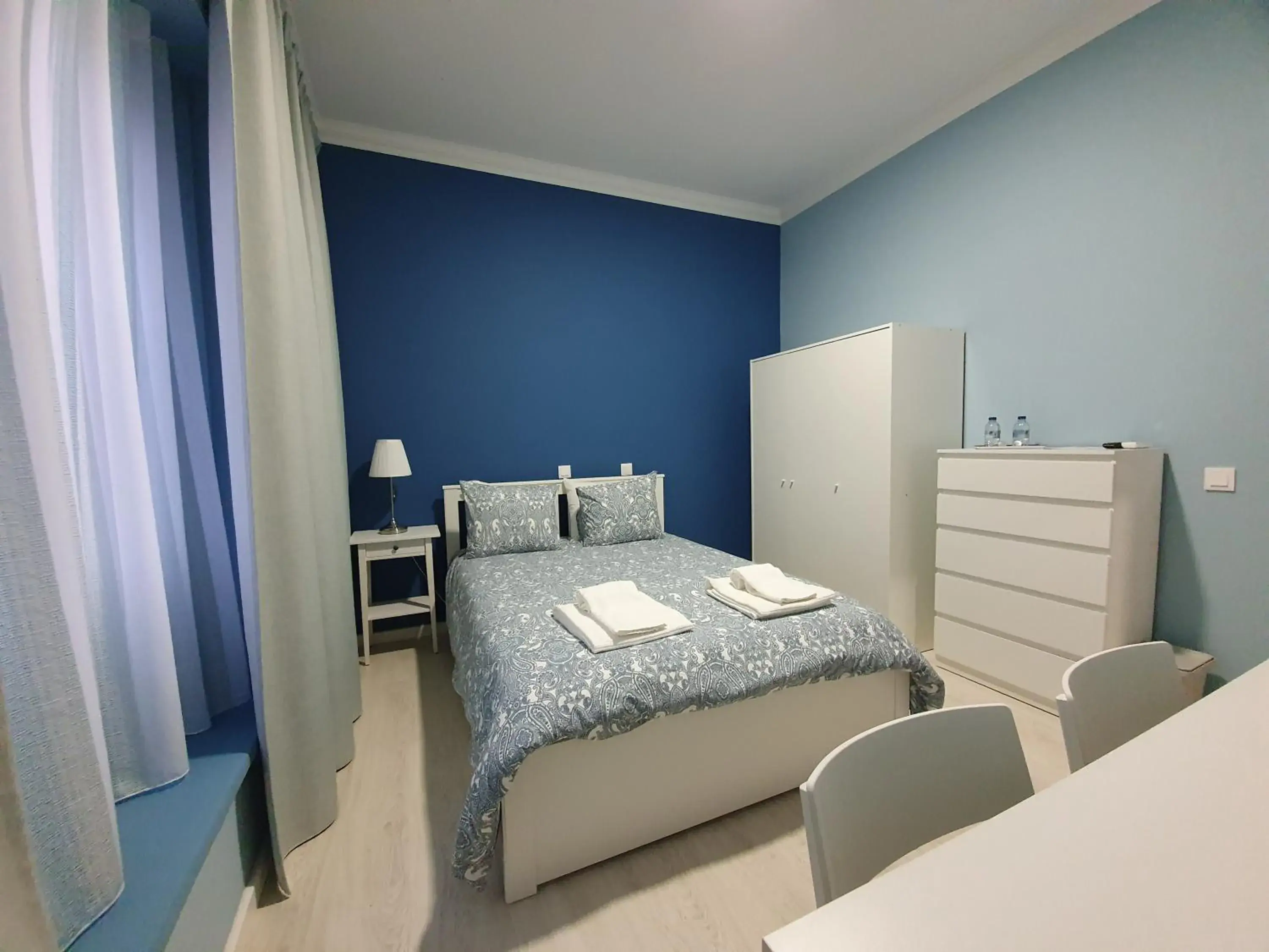 Double Room in Inn Faro - Casa Amarela - Guest House Double Room in Inn Faro - Casa Amarela - Guest House