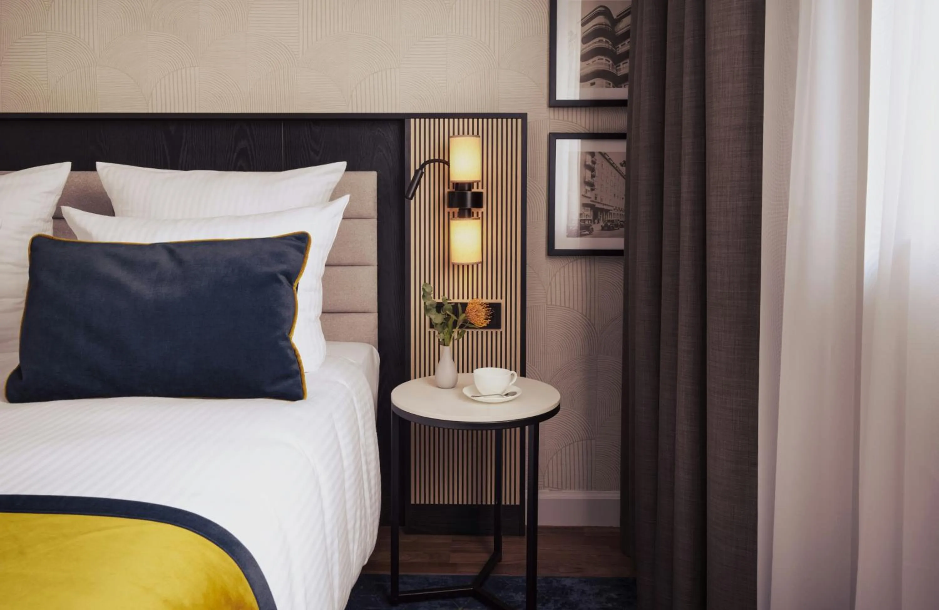 Photo of the whole room, Bed in Hotel Mannheimer Hof - Leonardo Limited Edition