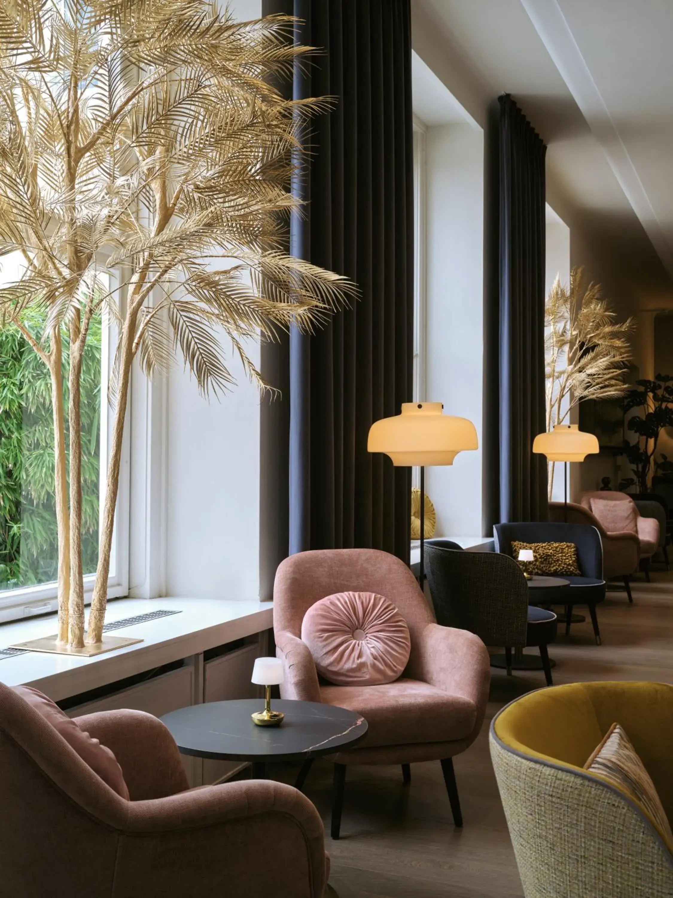 Lounge or bar in Hotel Mannheimer Hof - Leonardo Limited Edition Lounge or bar in Hotel Mannheimer Hof - Leonardo Limited Edition