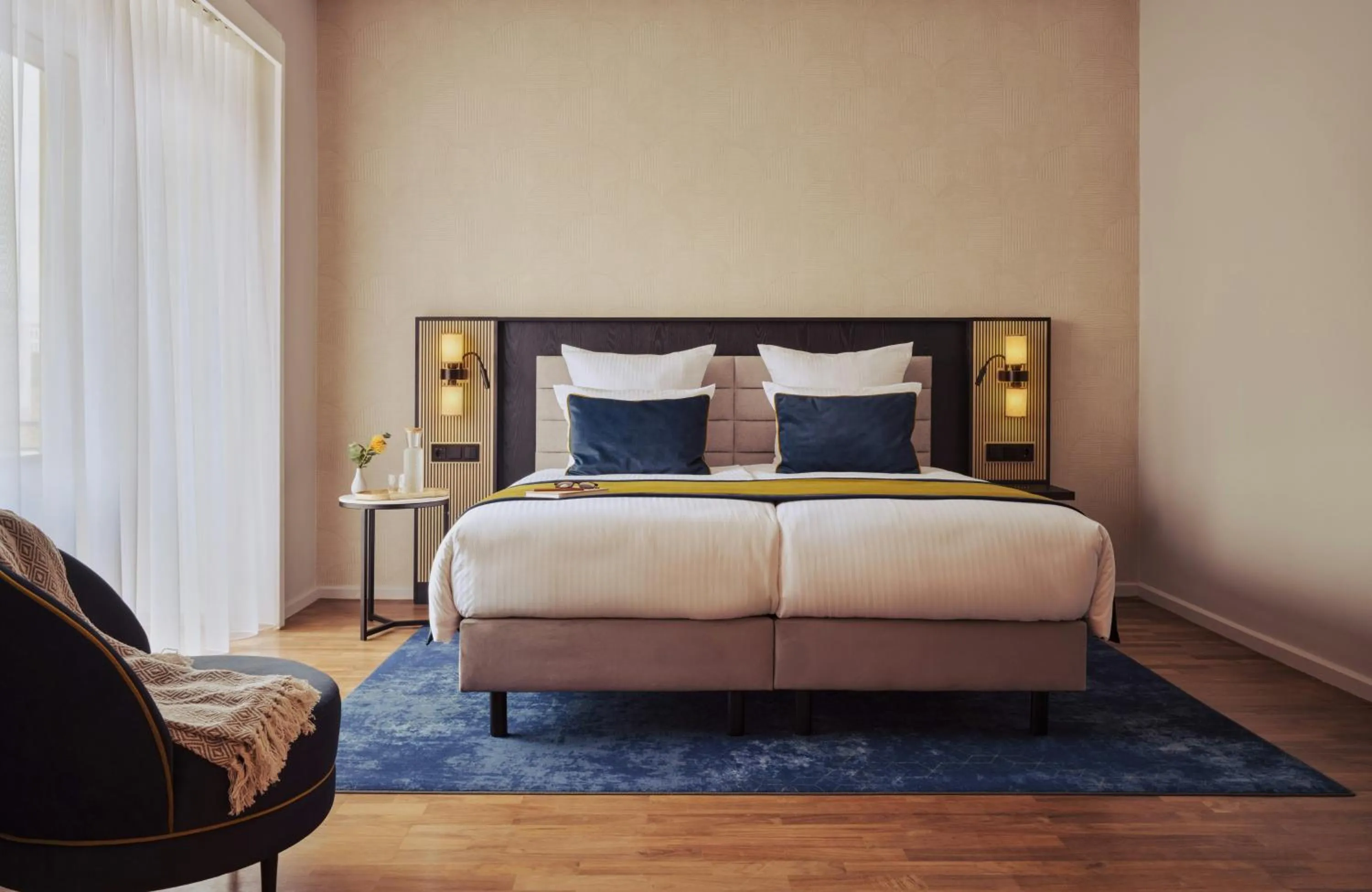 Photo of the whole room, Bed in Hotel Mannheimer Hof - Leonardo Limited Edition