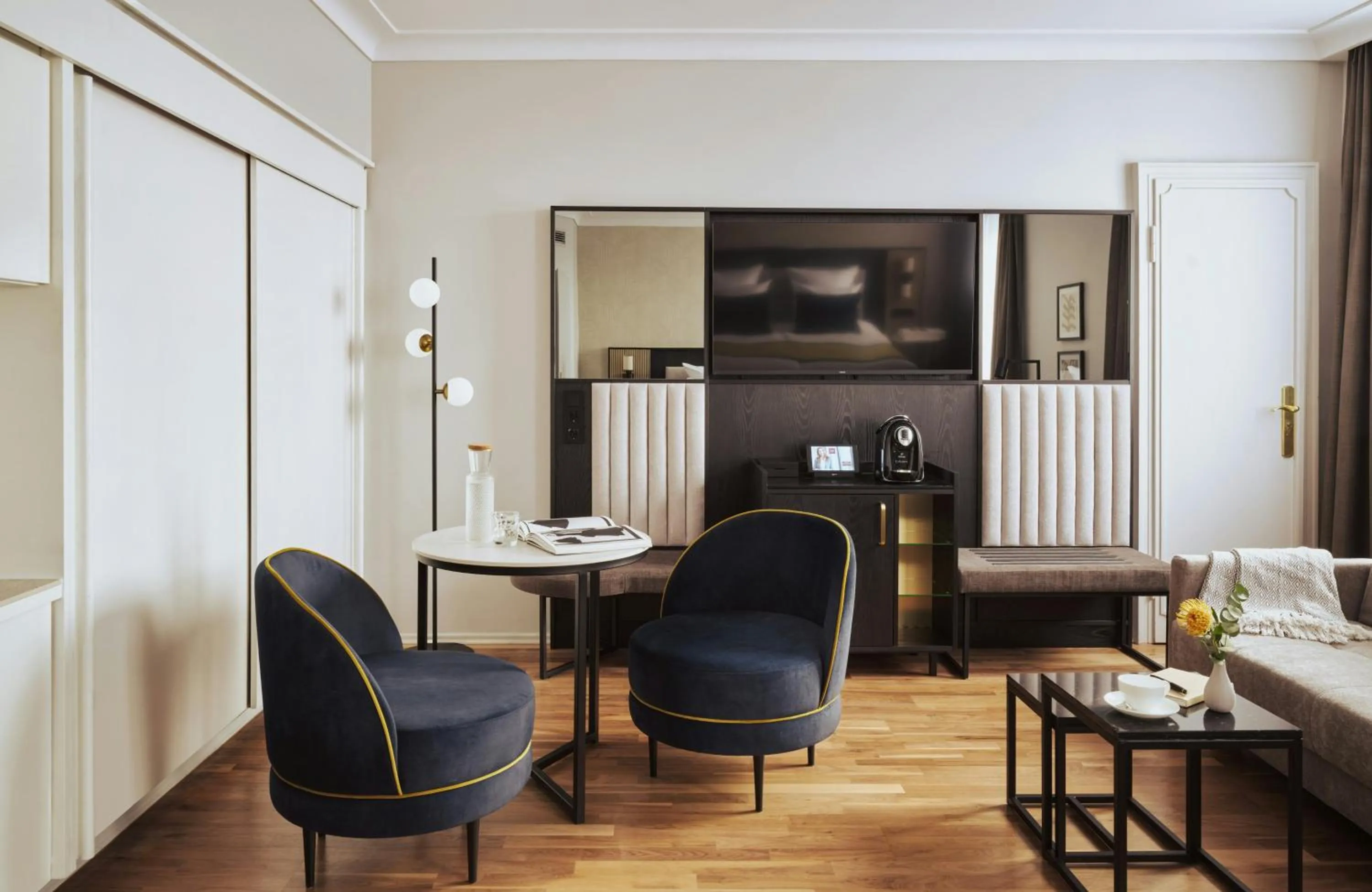 Photo of the whole room in Hotel Mannheimer Hof - Leonardo Limited Edition