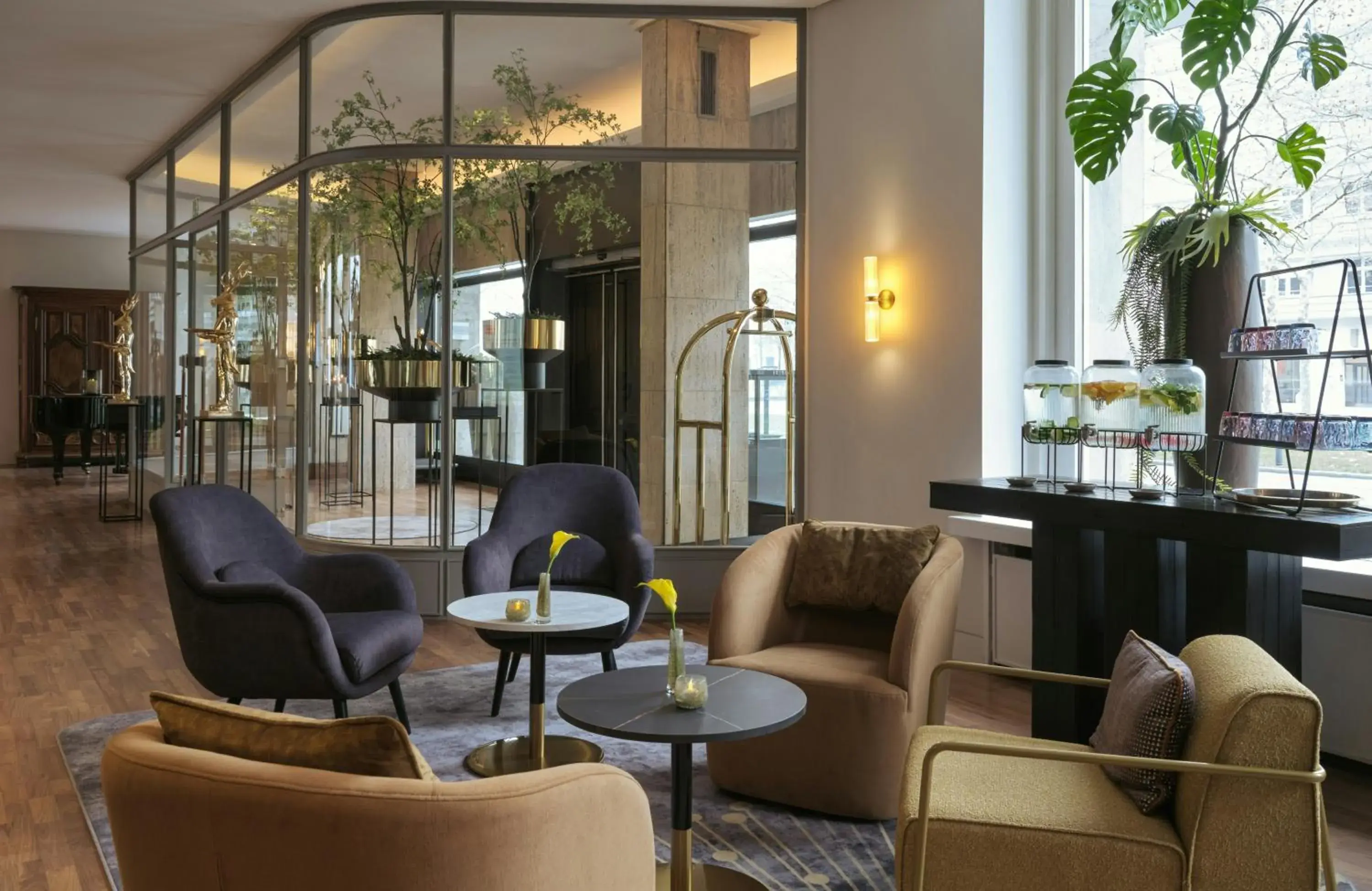 Lobby or reception in Hotel Mannheimer Hof - Leonardo Limited Edition Lobby or reception in Hotel Mannheimer Hof - Leonardo Limited Edition
