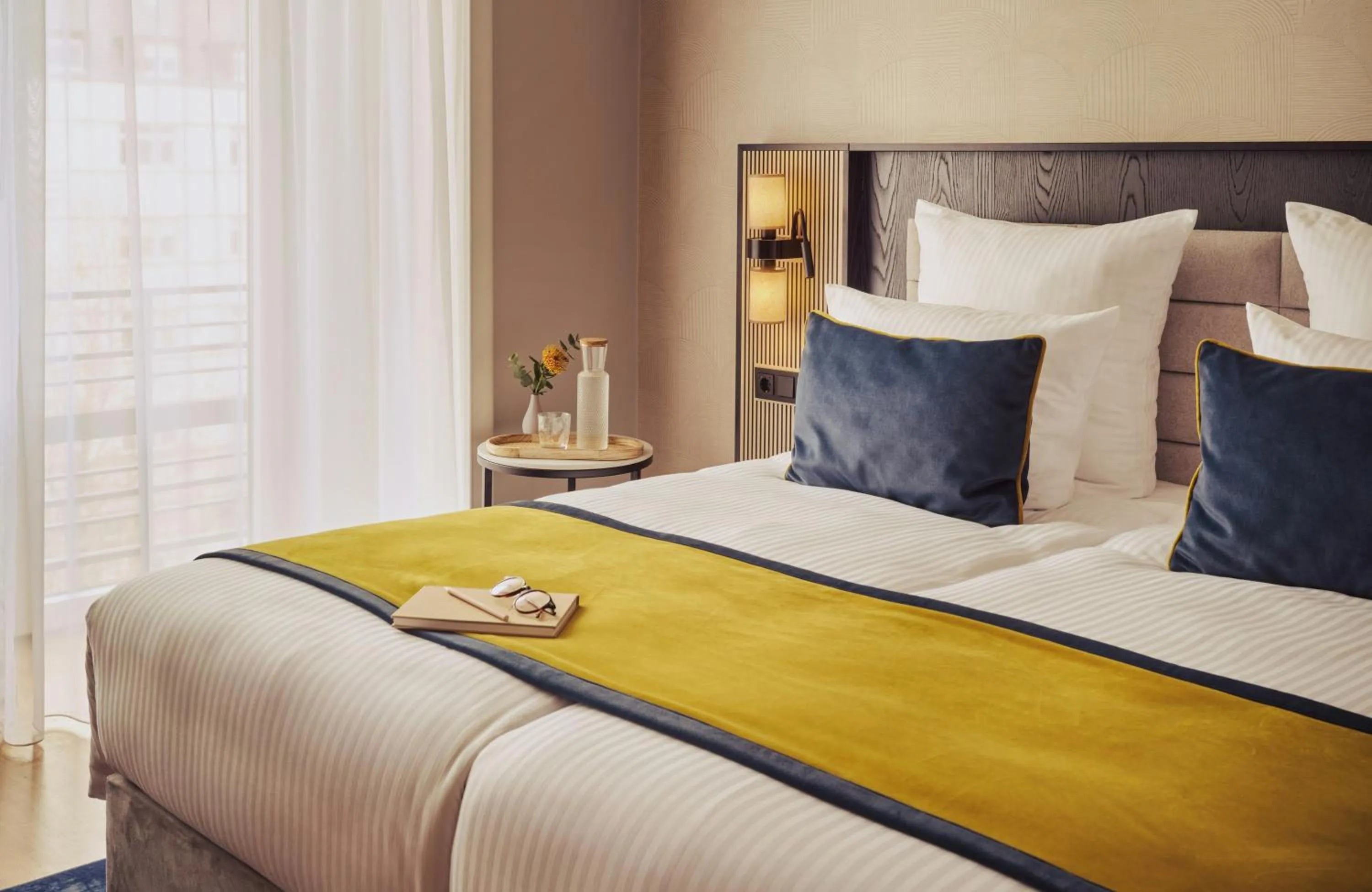 Photo of the whole room, Bed in Hotel Mannheimer Hof - Leonardo Limited Edition