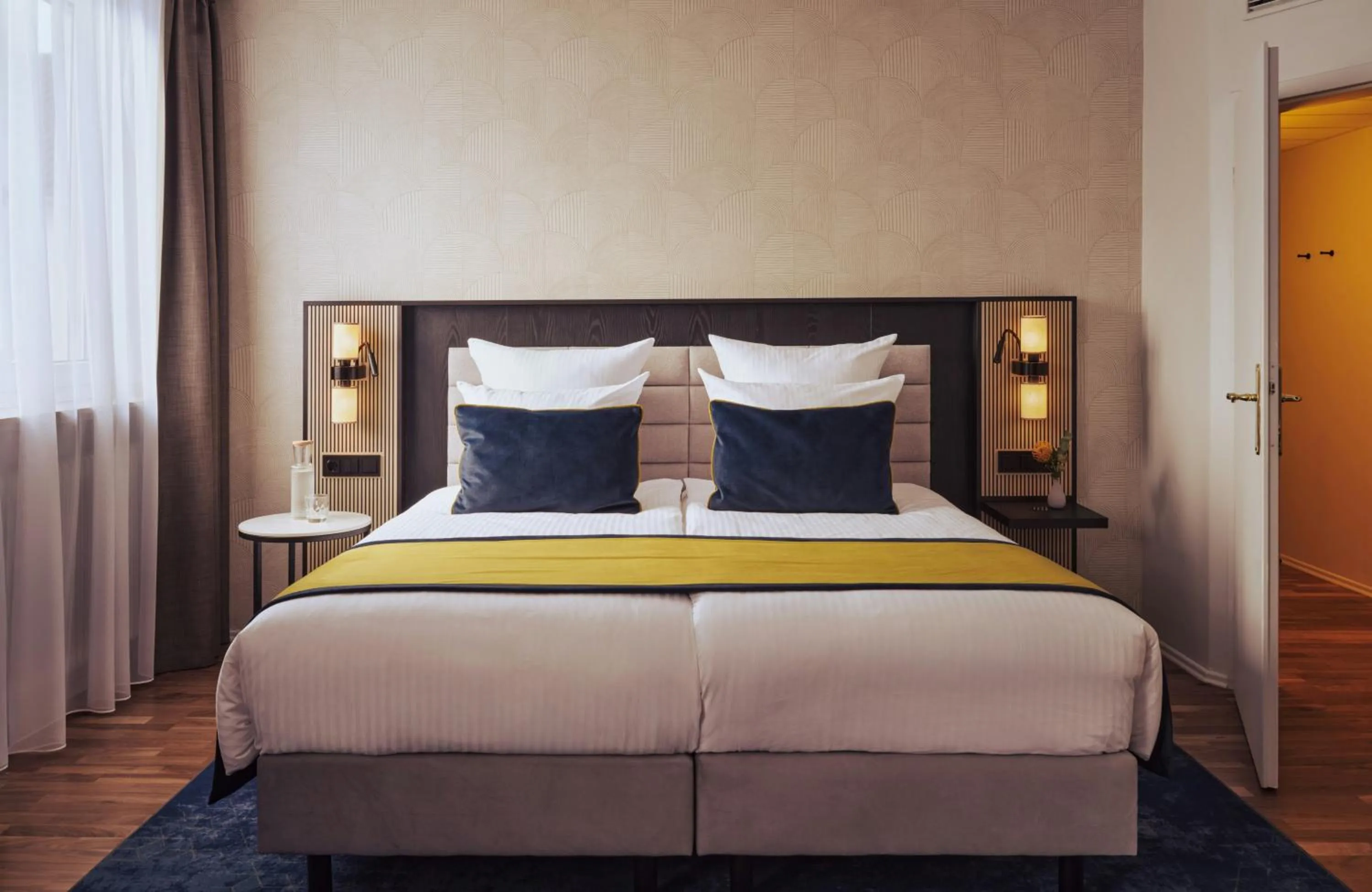 Photo of the whole room, Bed in Hotel Mannheimer Hof - Leonardo Limited Edition