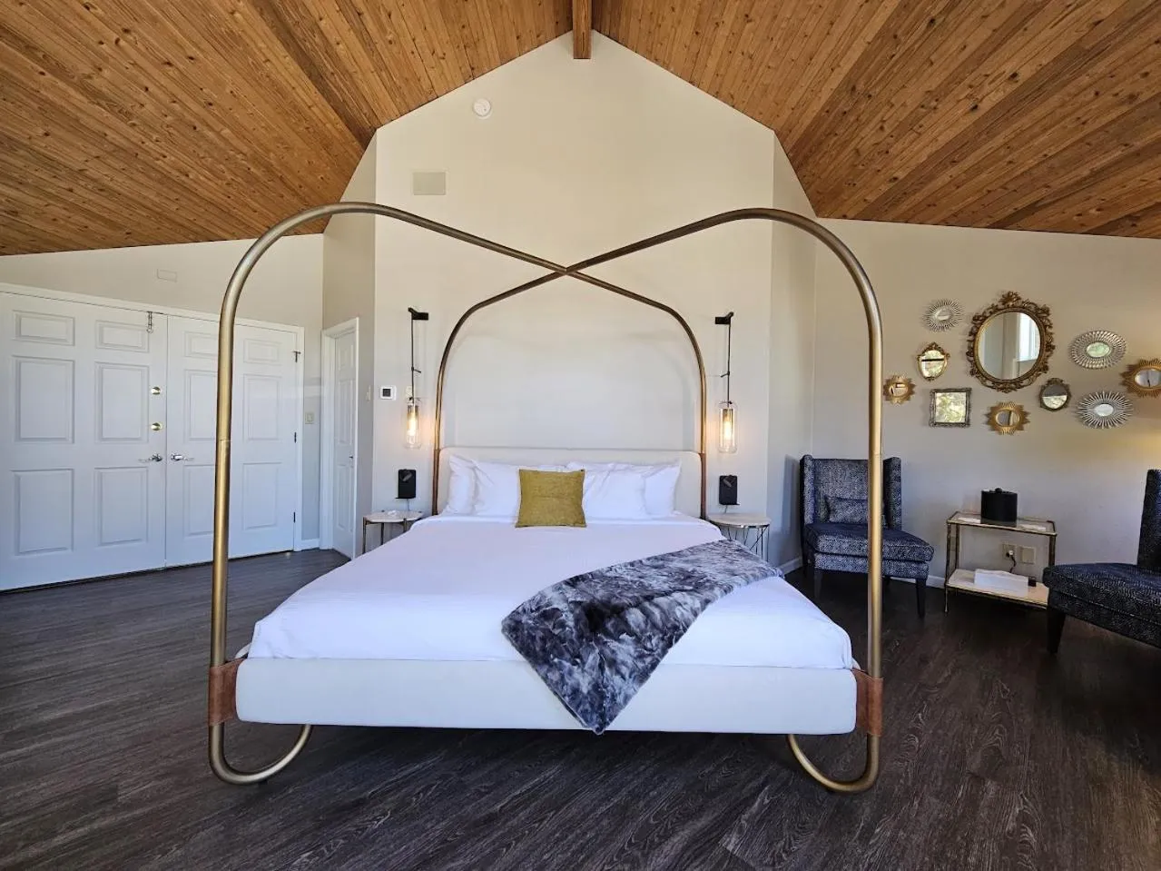 King Room with Balcony in Ocean House