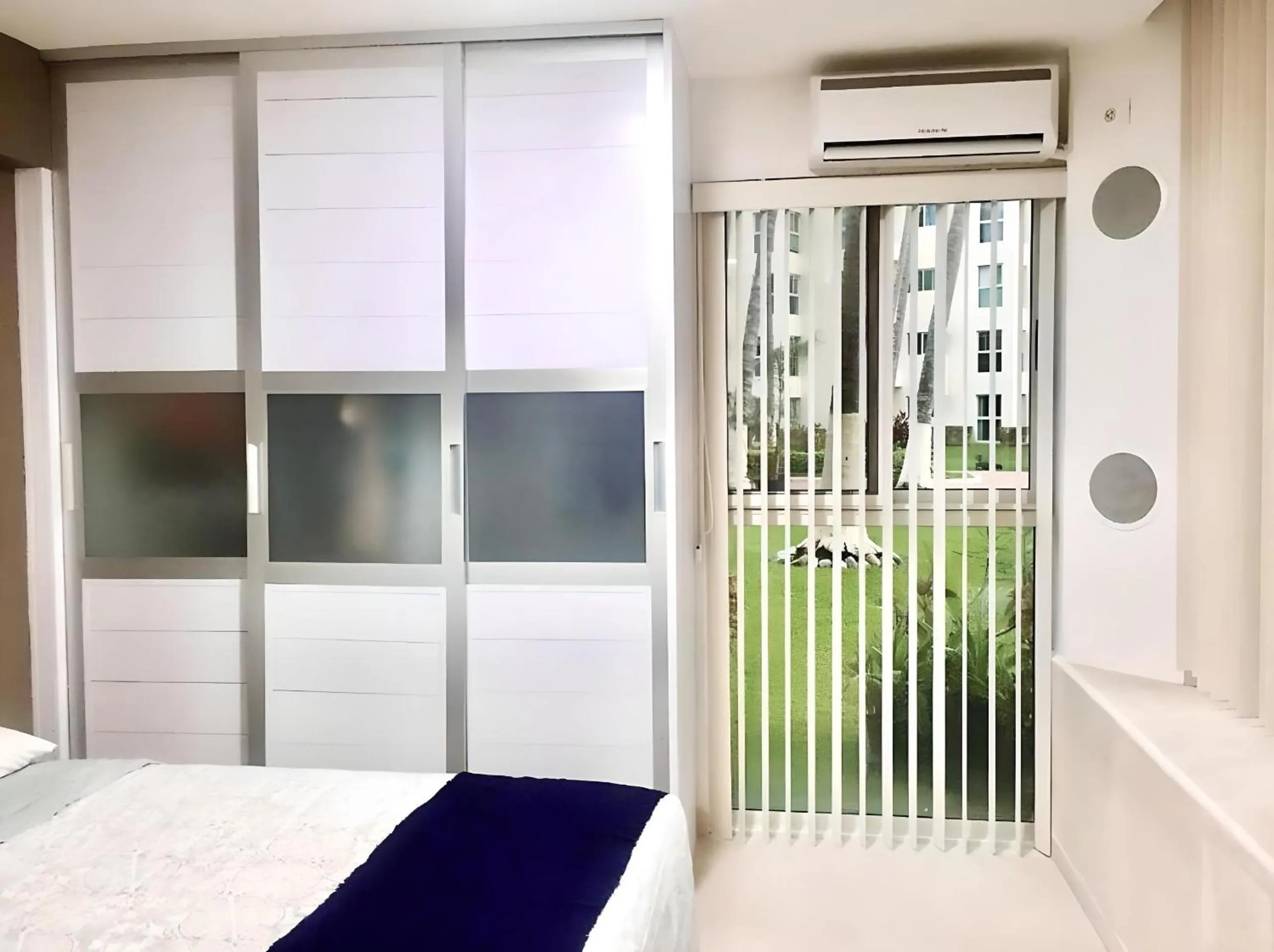 Bedroom, Bed in Marina Suites by Andiani Travel