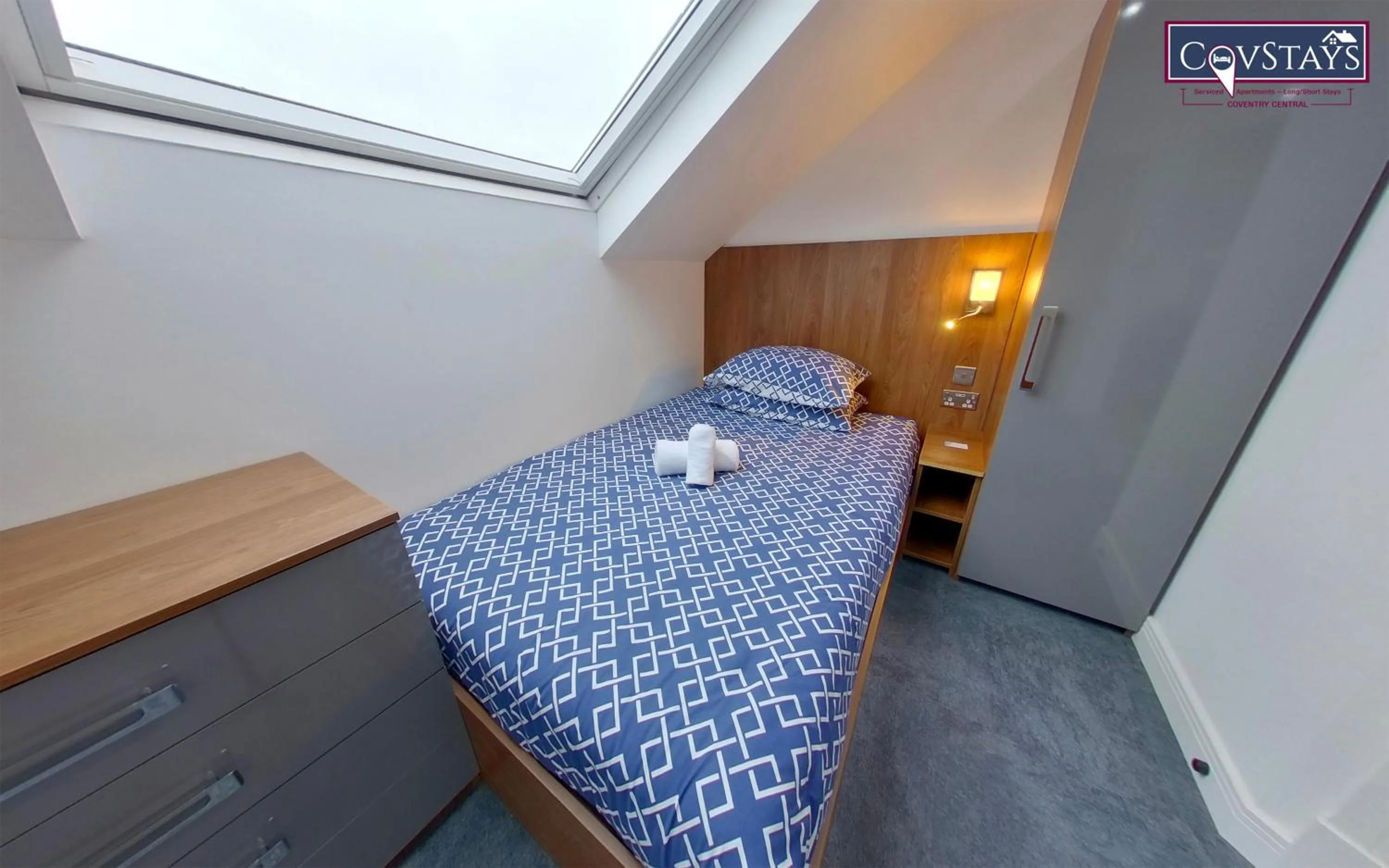 Bed in Victoria House - Deluxe Studios in Coventry City Centre, free parking, by COVSTAYS