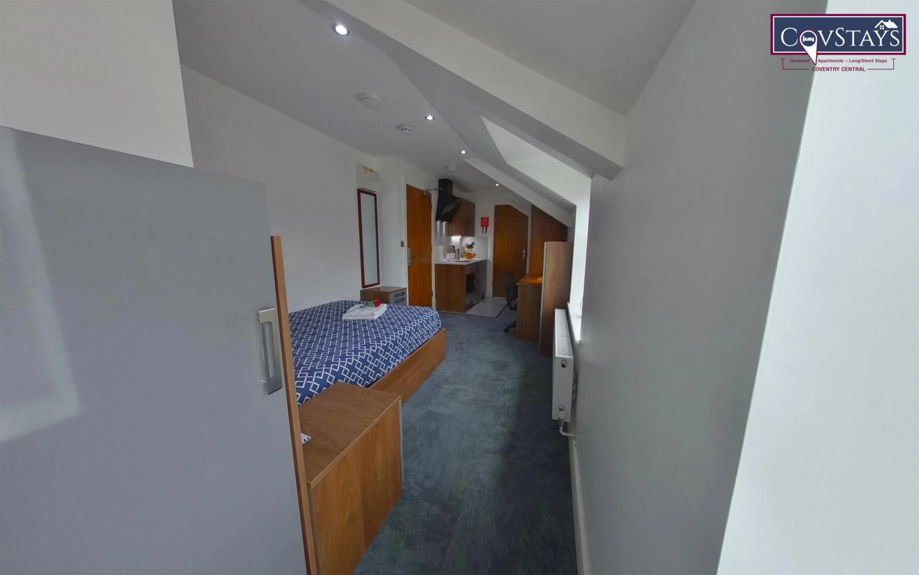 Victoria House - Deluxe Studios in Coventry City Centre, free parking, by COVSTAYS