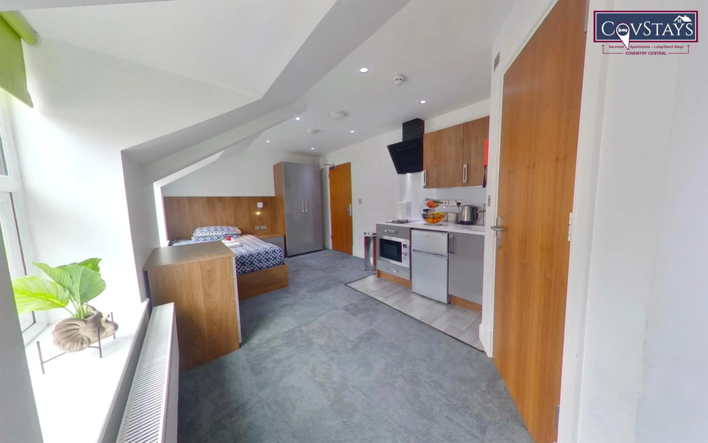 Bed in Victoria House - Deluxe Studios in Coventry City Centre, free parking, by COVSTAYS