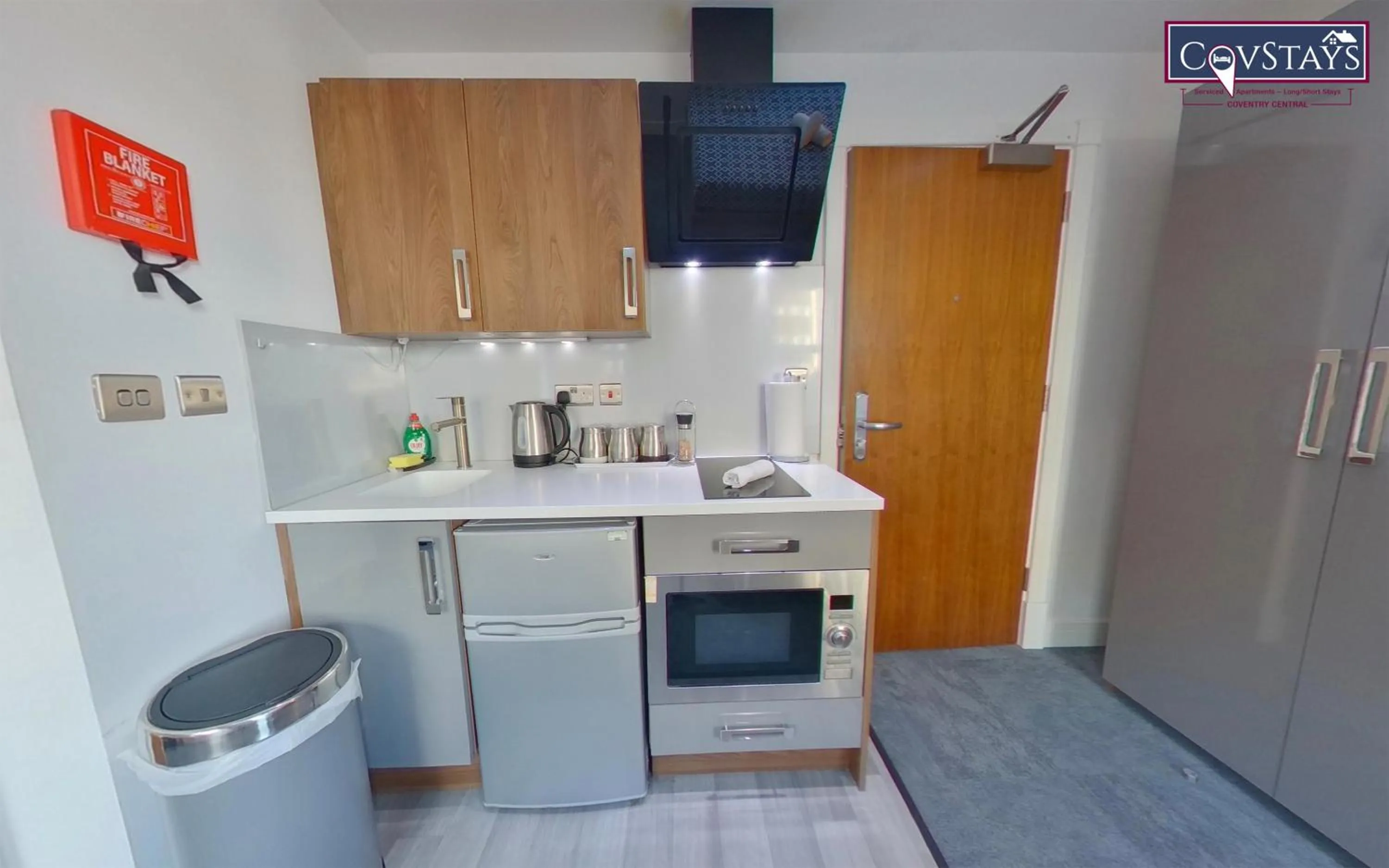 Victoria House - Deluxe Studios in Coventry City Centre, free parking, by COVSTAYS