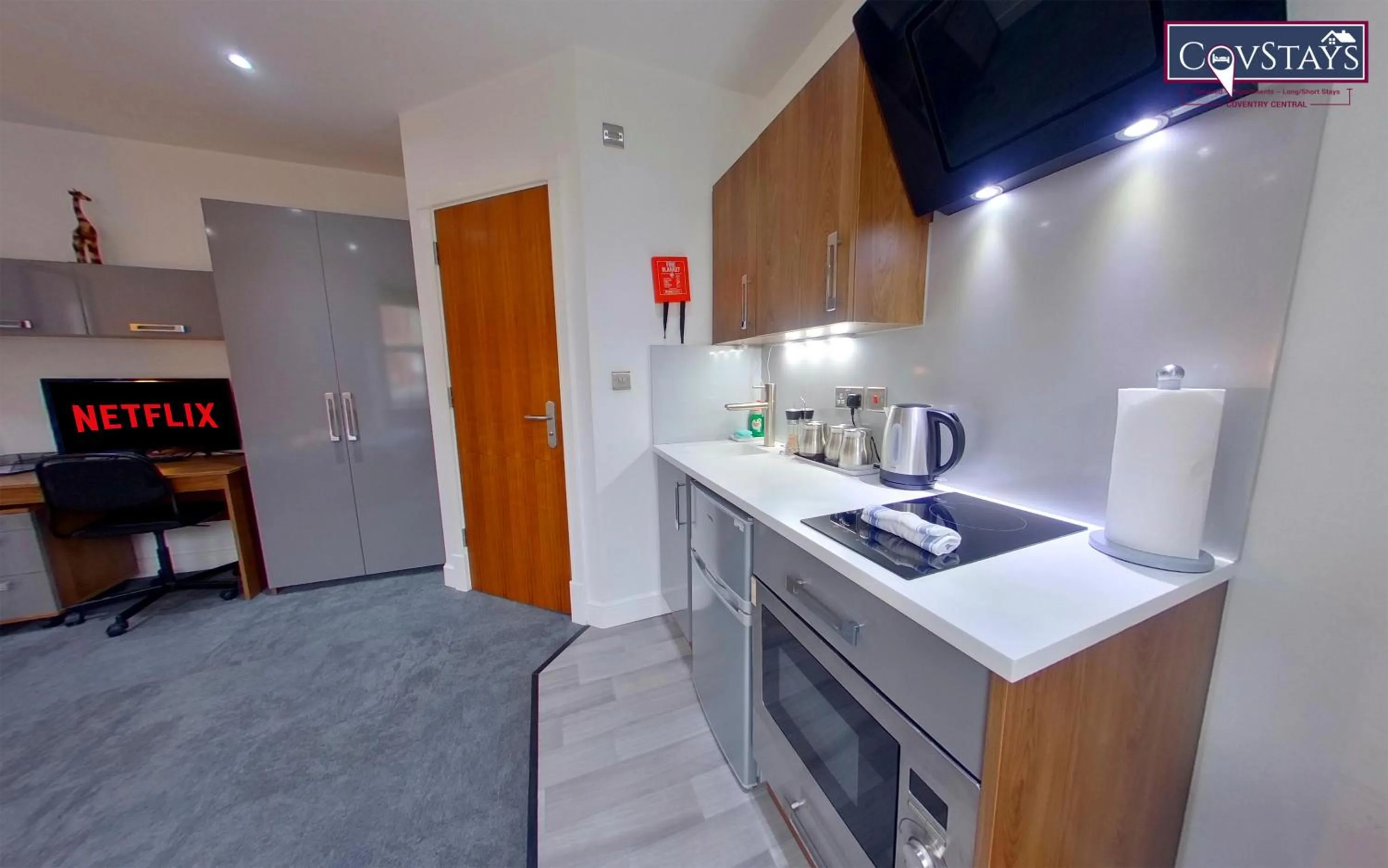 Victoria House - Deluxe Studios in Coventry City Centre, free parking, by COVSTAYS