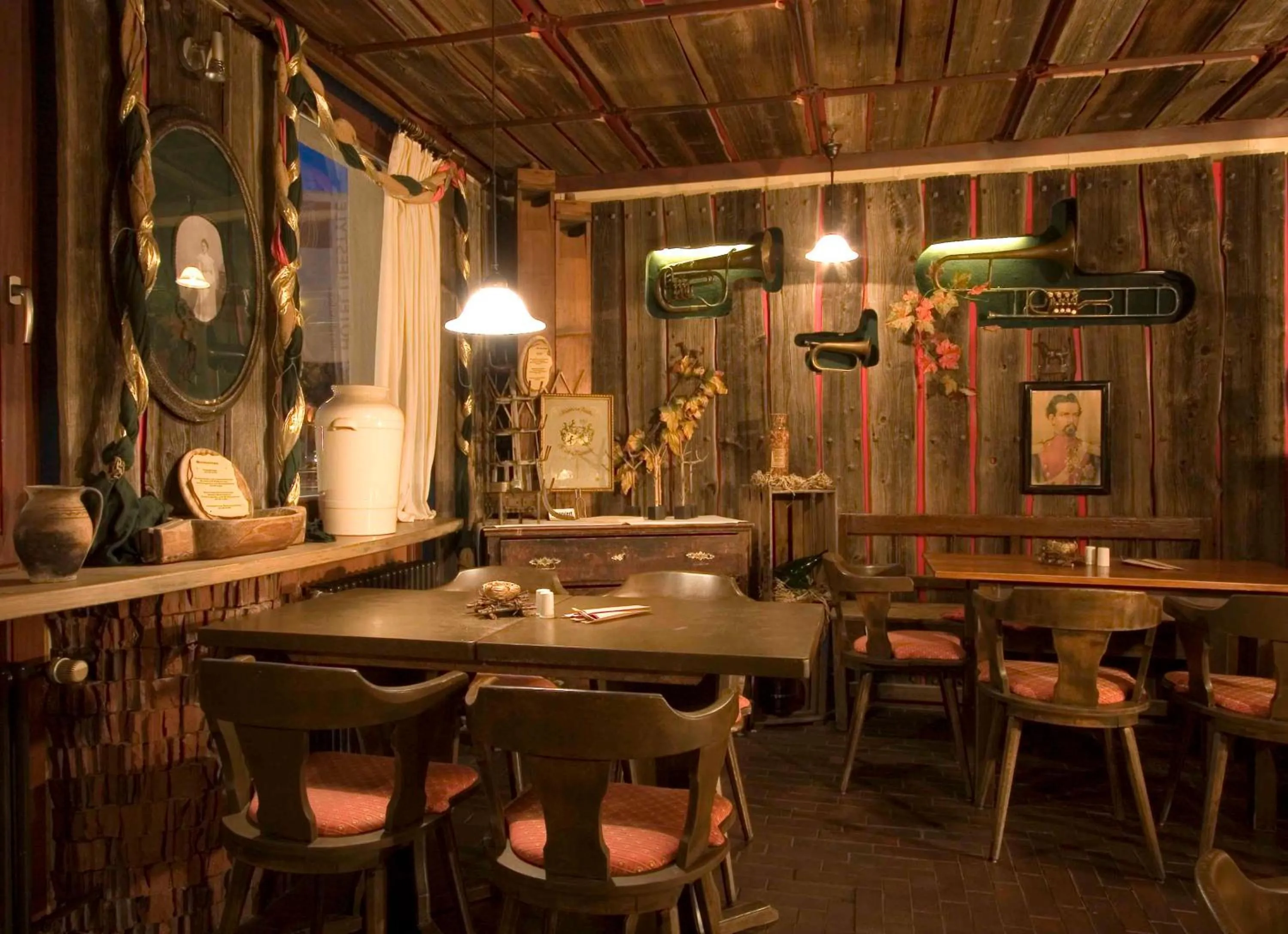 Restaurant/places to eat in Hotel Lifestyle