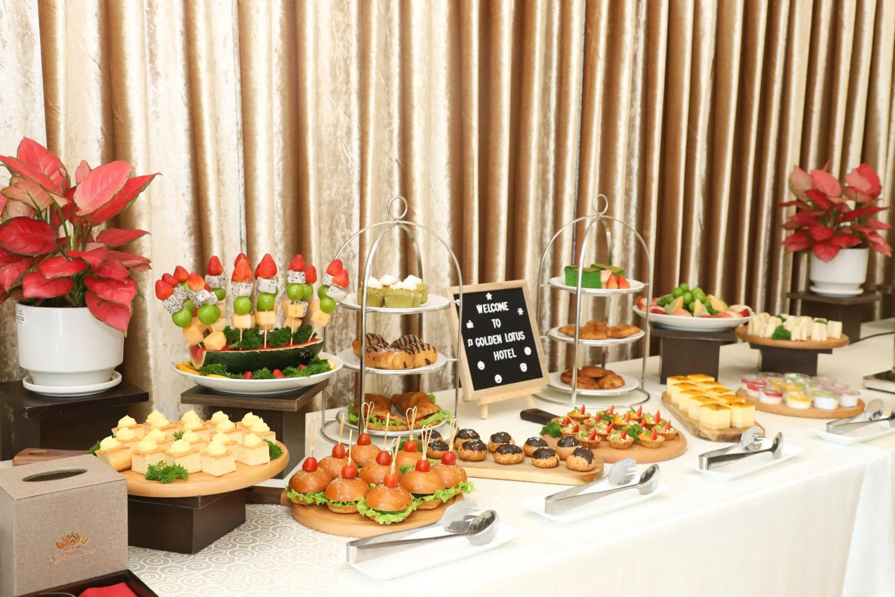 Meeting/conference room in Golden Lotus Hotel Da Nang - Rooftop Bar Sea View