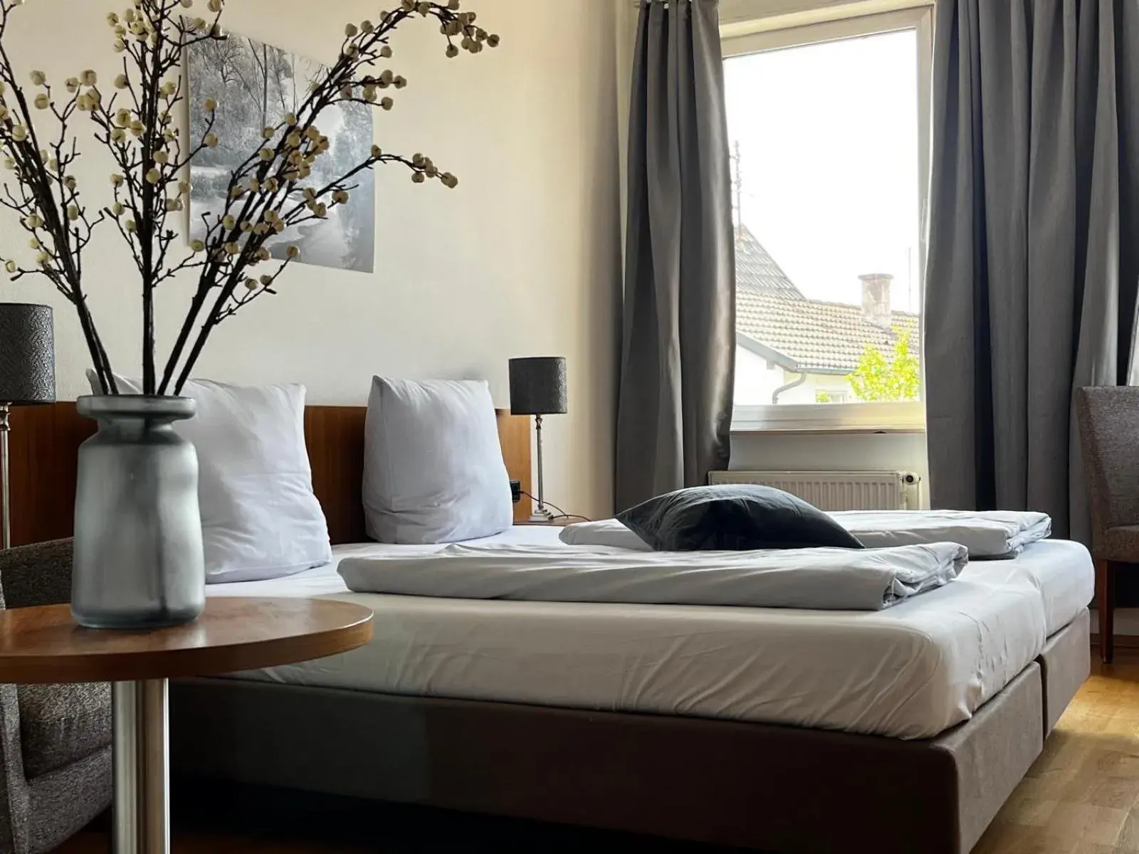 Twin Room - single occupancy in Landgasthof zur Sonne I Hotel & Restaurant Twin Room - single occupancy in Landgasthof zur Sonne I Hotel & Restaurant