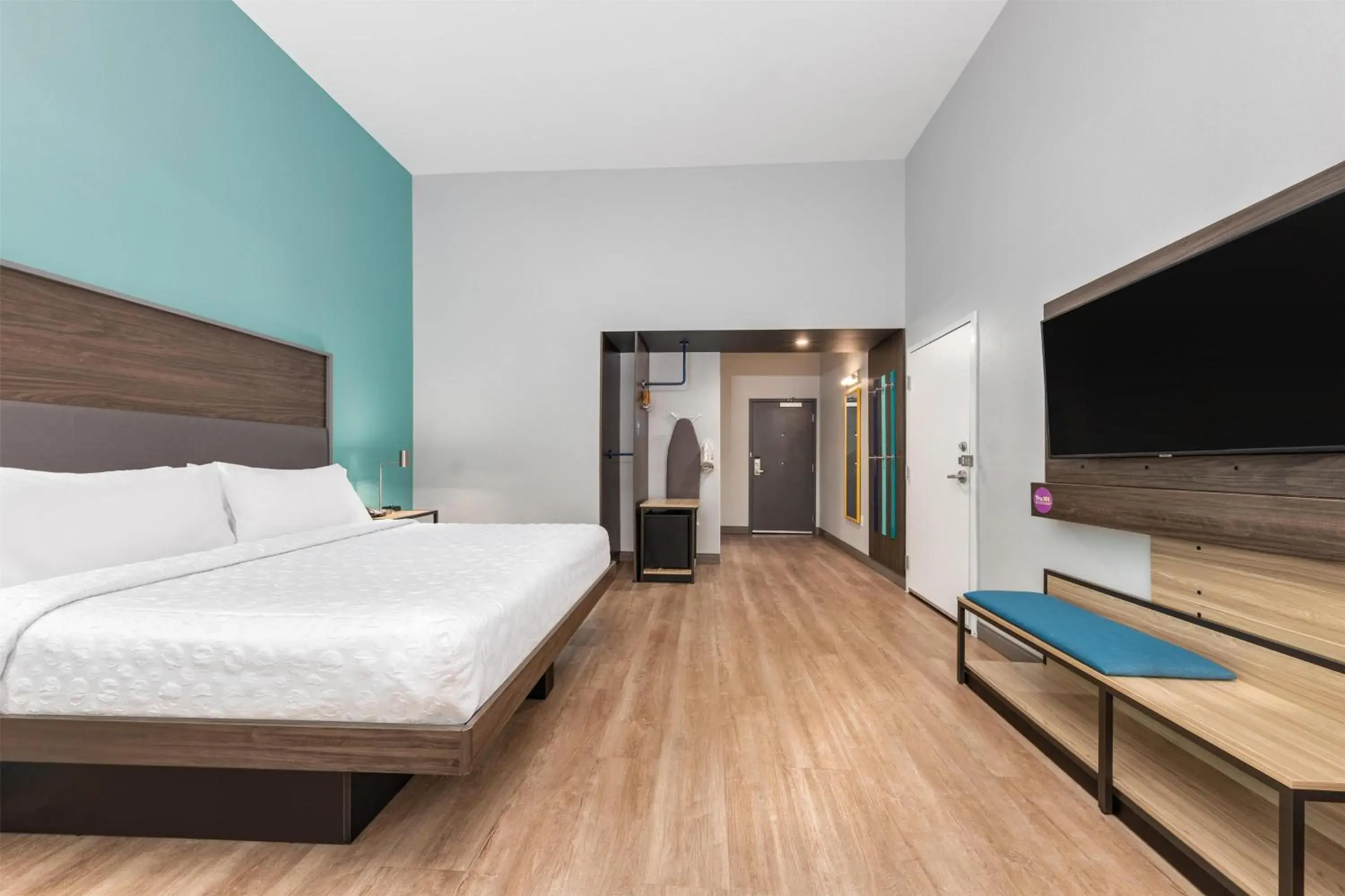 Bed in Tru By Hilton The Colony Bed in Tru By Hilton The Colony