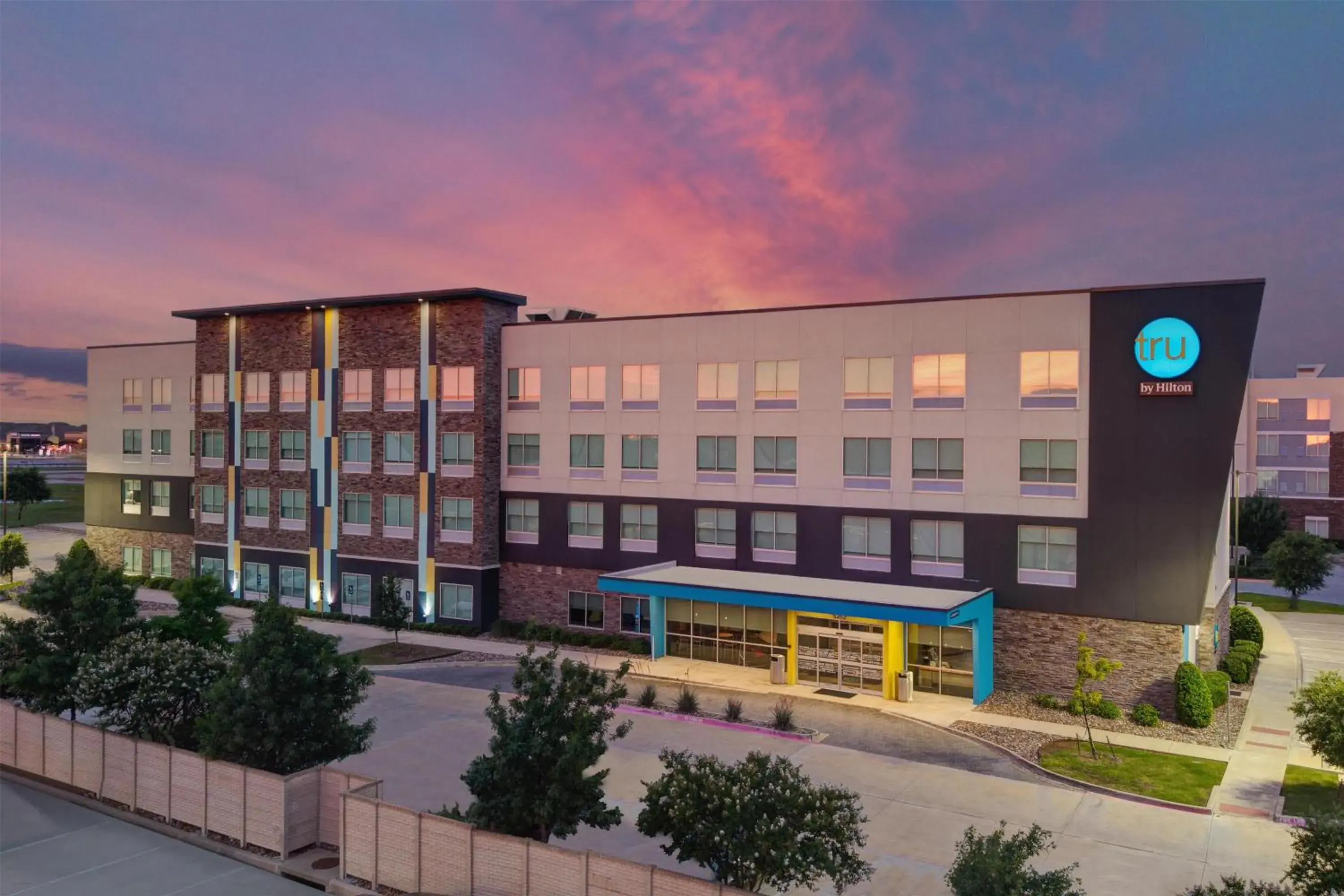 Property building in Tru By Hilton The Colony Property building in Tru By Hilton The Colony