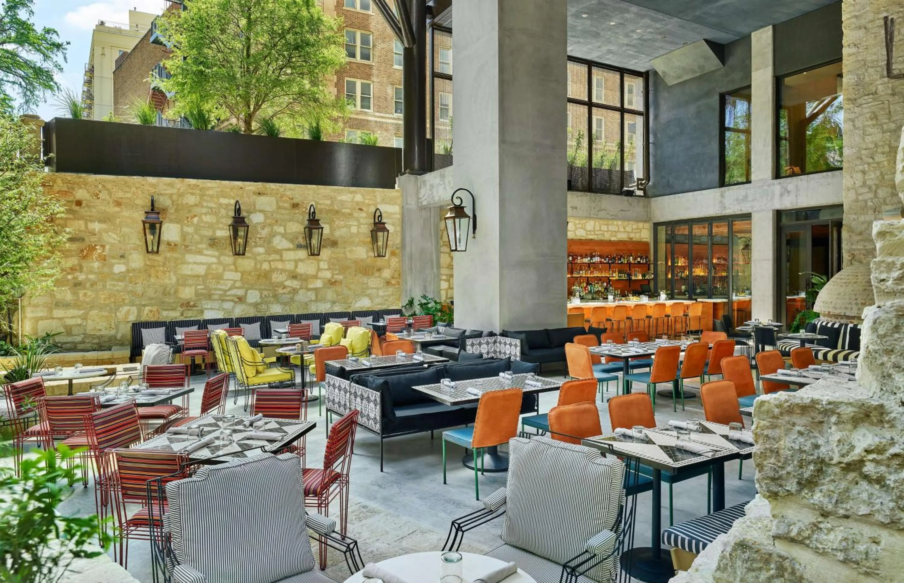 Restaurant/places to eat in Canopy By Hilton San Antonio Riverwalk