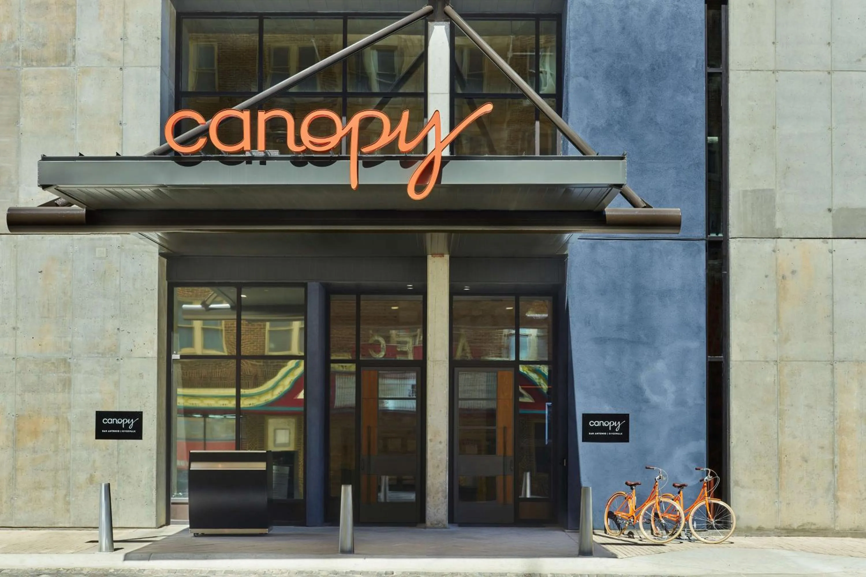 Property building in Canopy By Hilton San Antonio Riverwalk