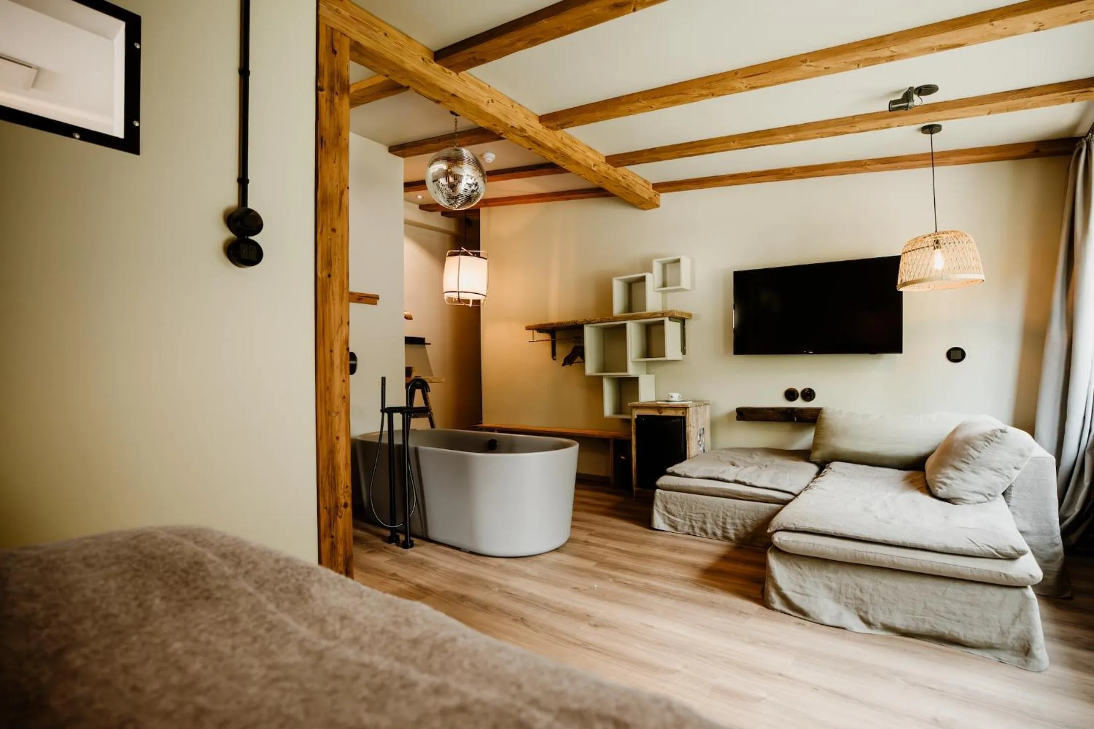 Photo of the whole room in THE HEARTS HOTEL - dein Boutique- und Event-Resort