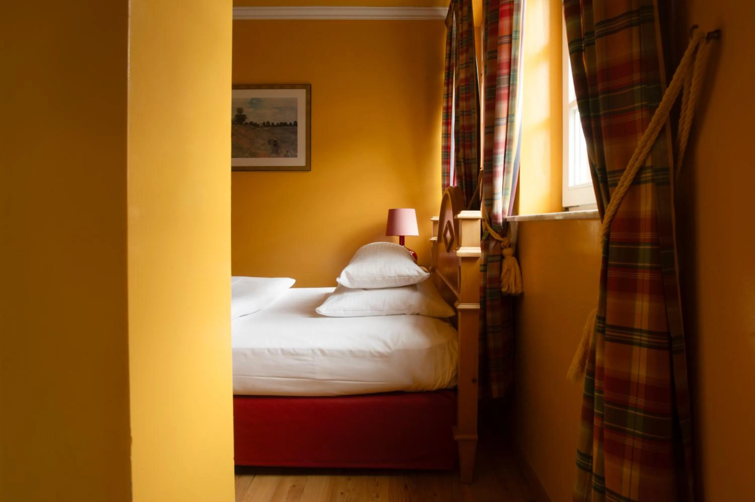 Photo of the whole room, Bed in Werners Boutique Hotel