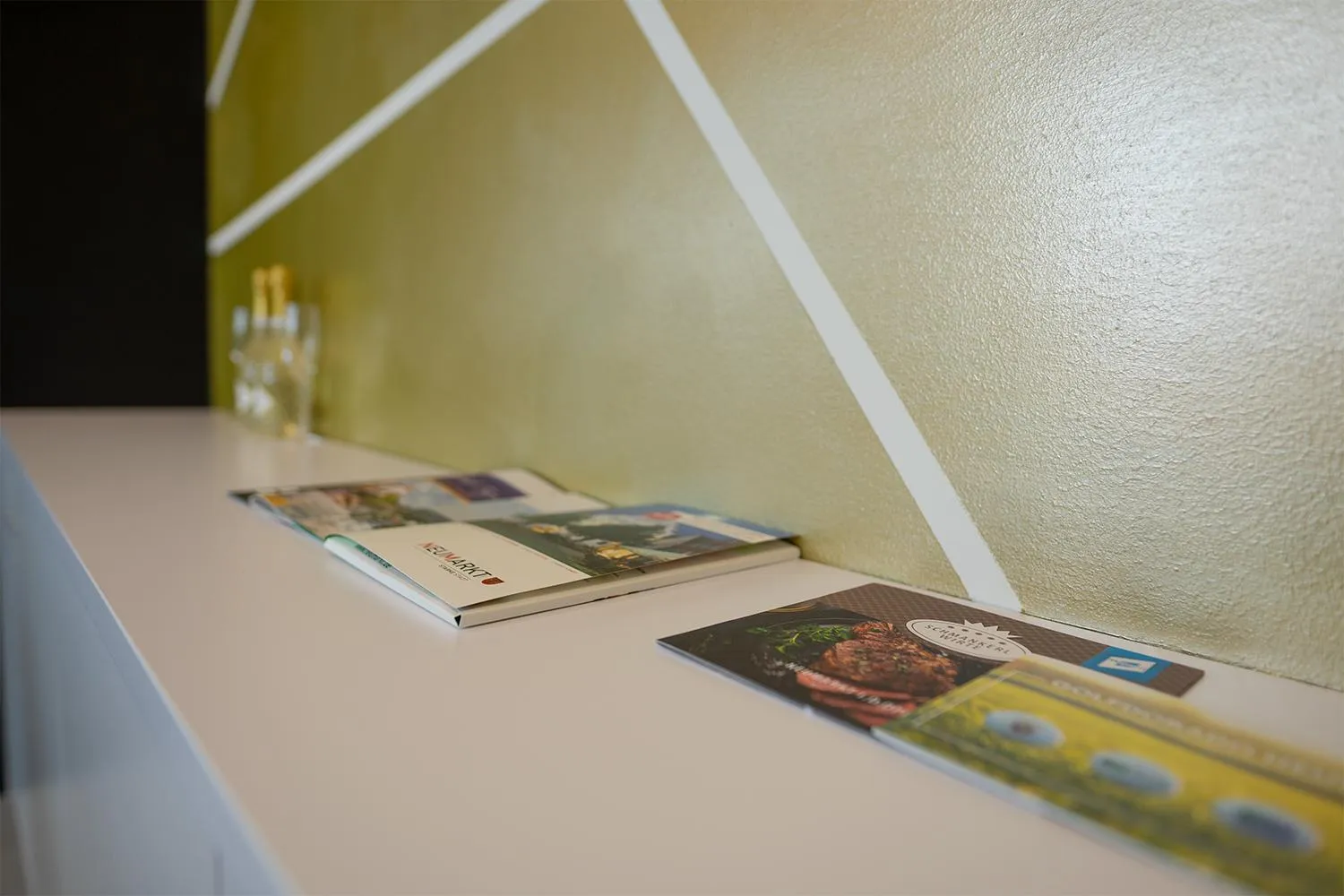 Lobby or reception in N+S City Hotel Neumarkt