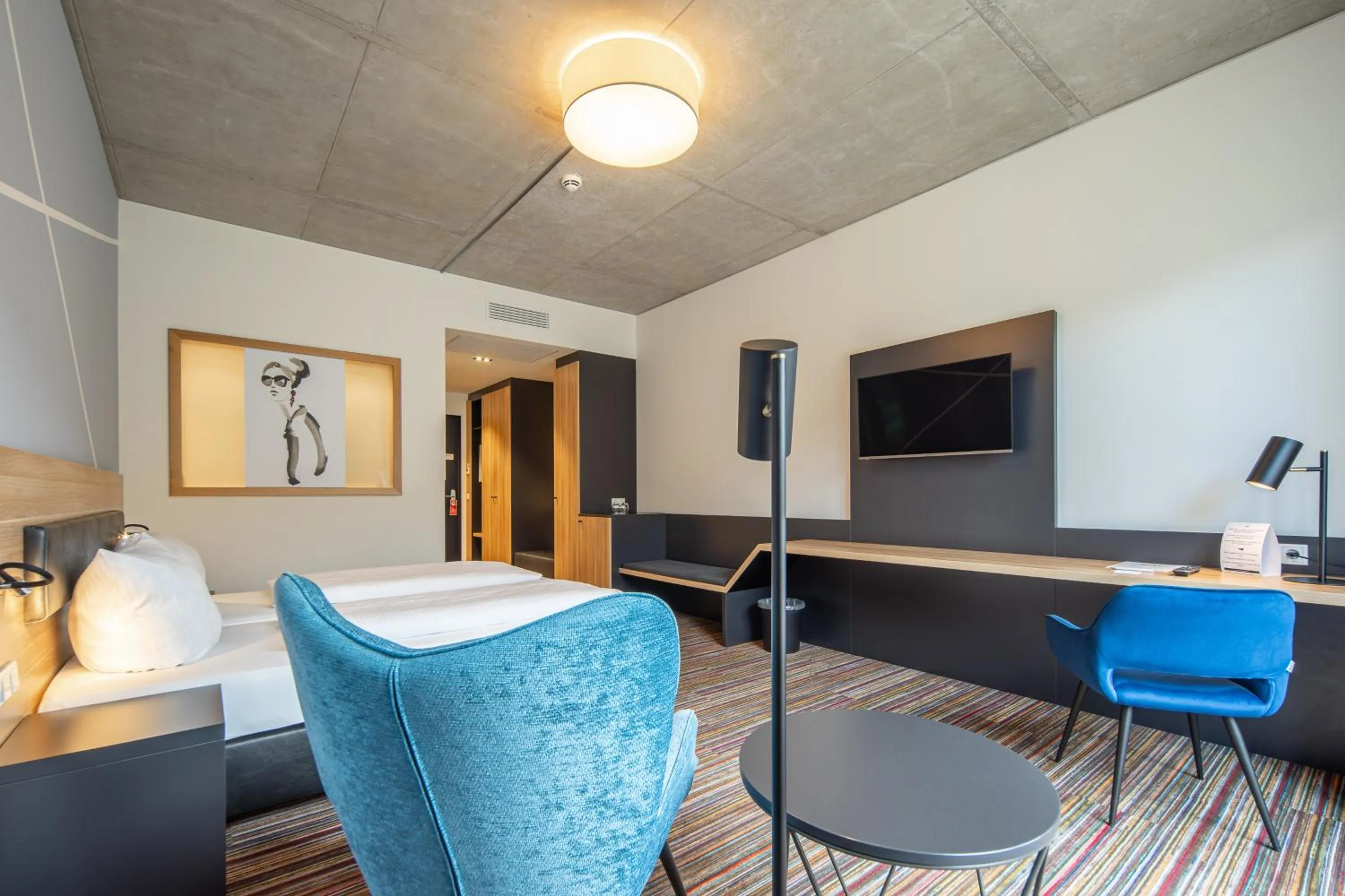 Photo of the whole room in N+S City Hotel Neumarkt