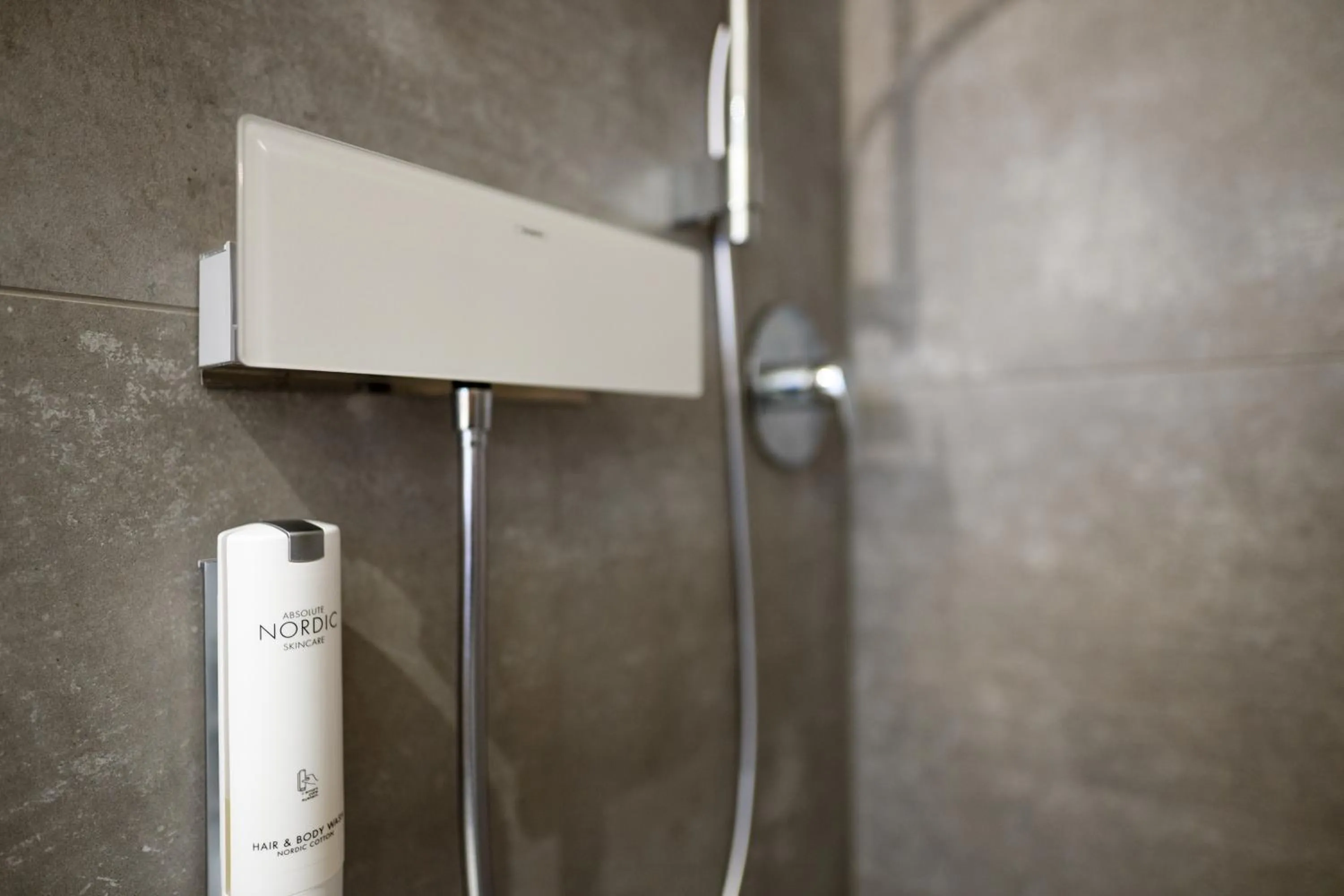 Shower in N+S City Hotel Neumarkt