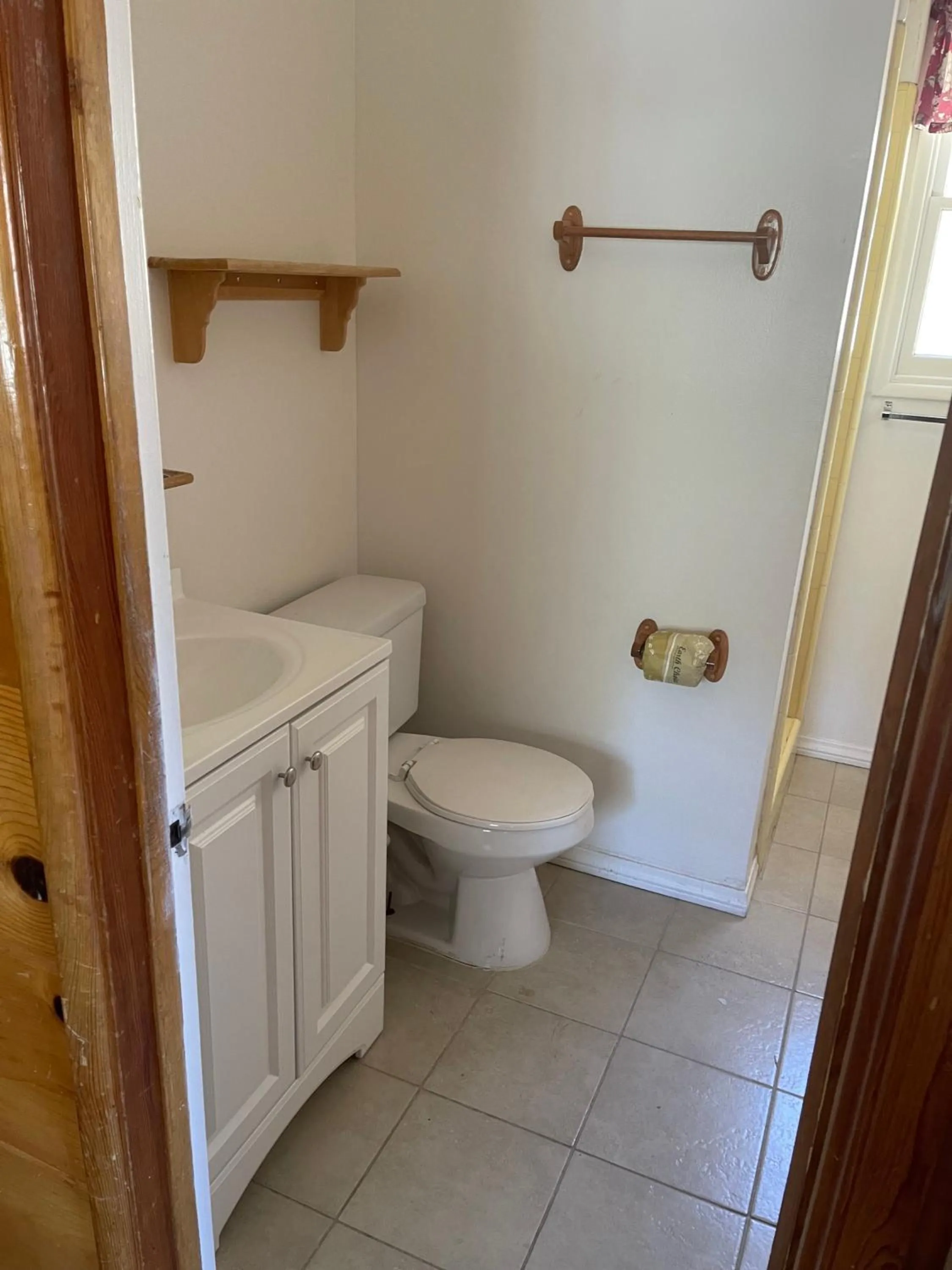 Bathroom in Mountain View Cabins