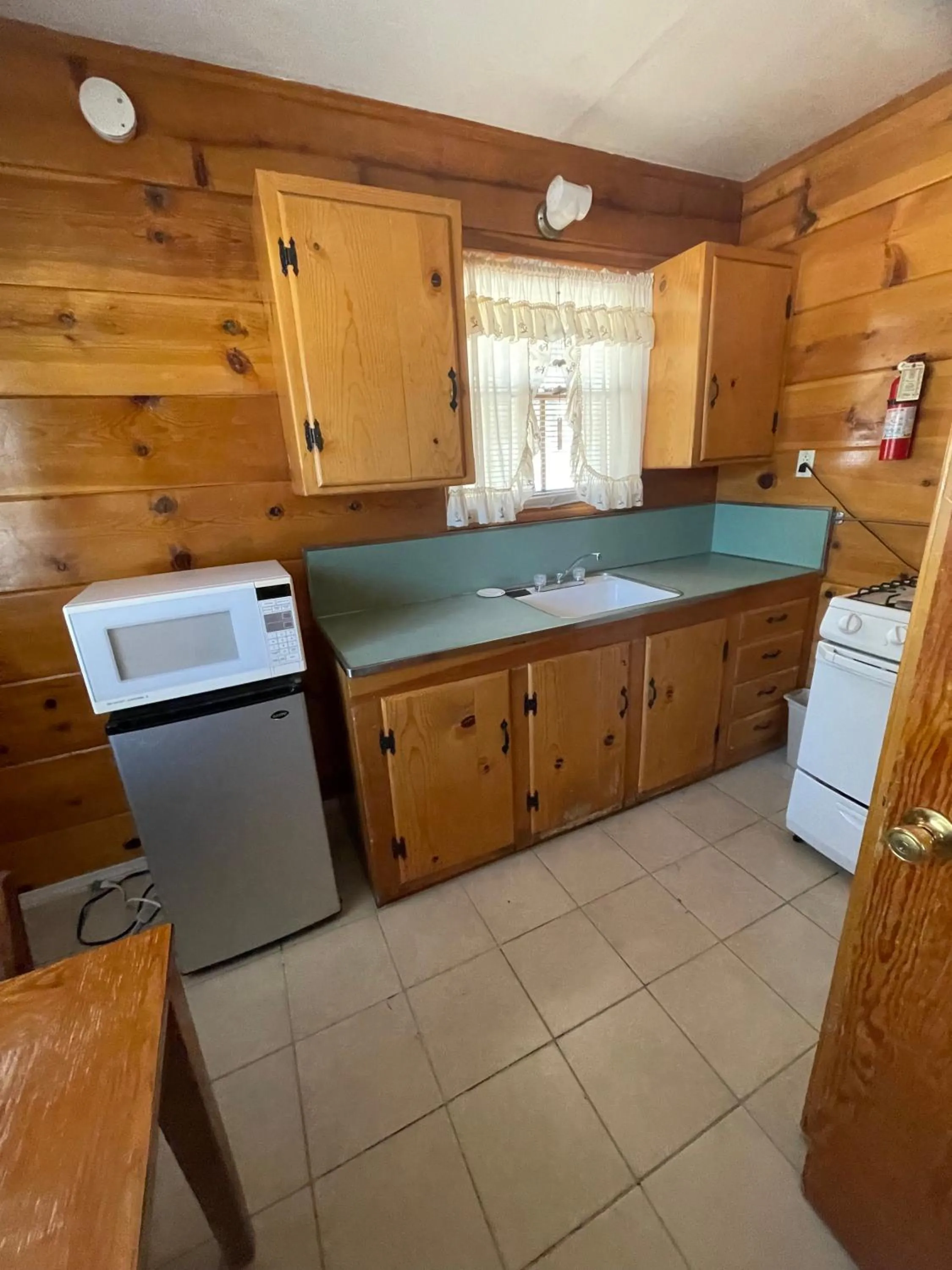 kitchen in Mountain View Cabins