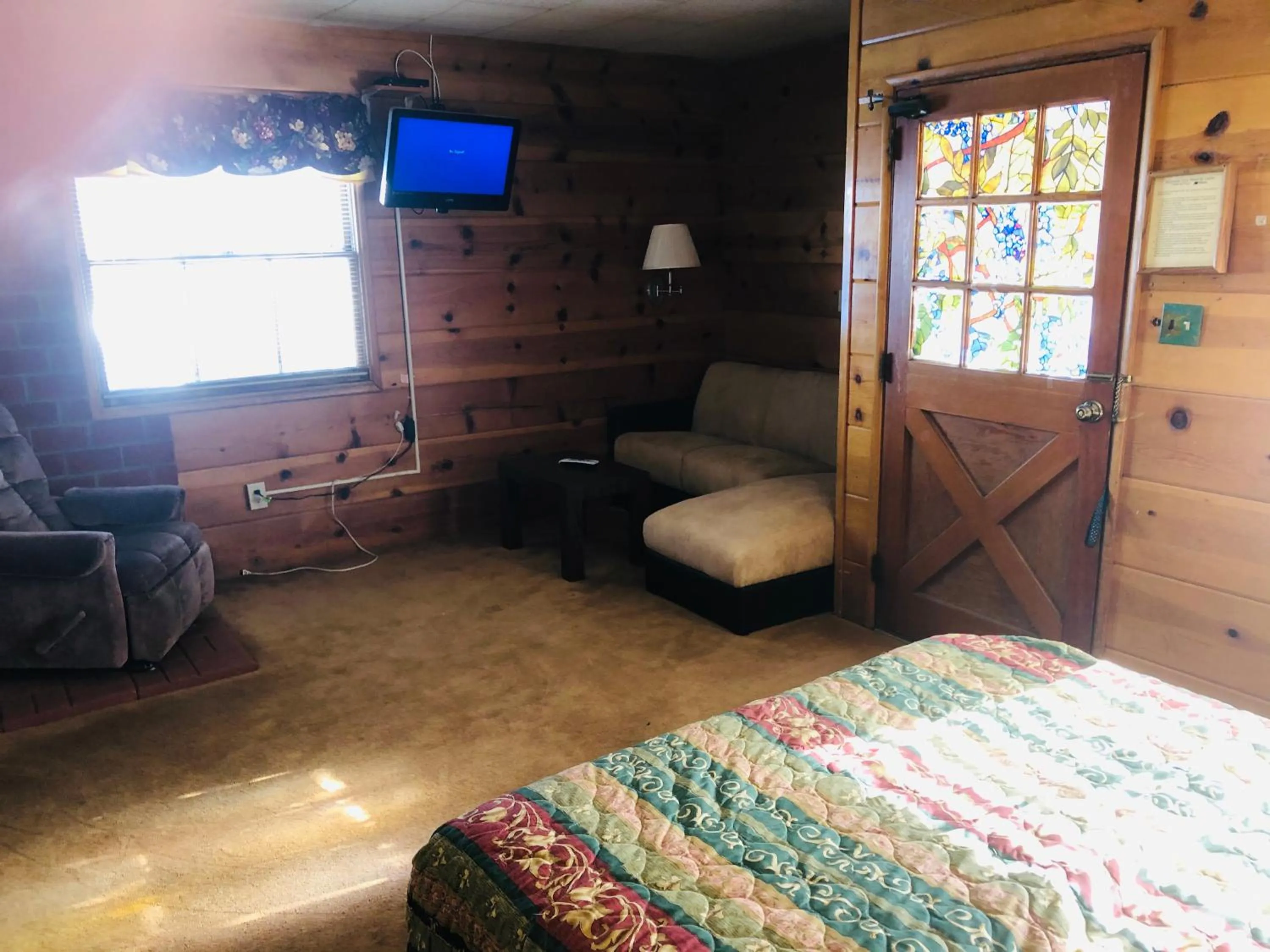 Seating area in Mountain View Cabins