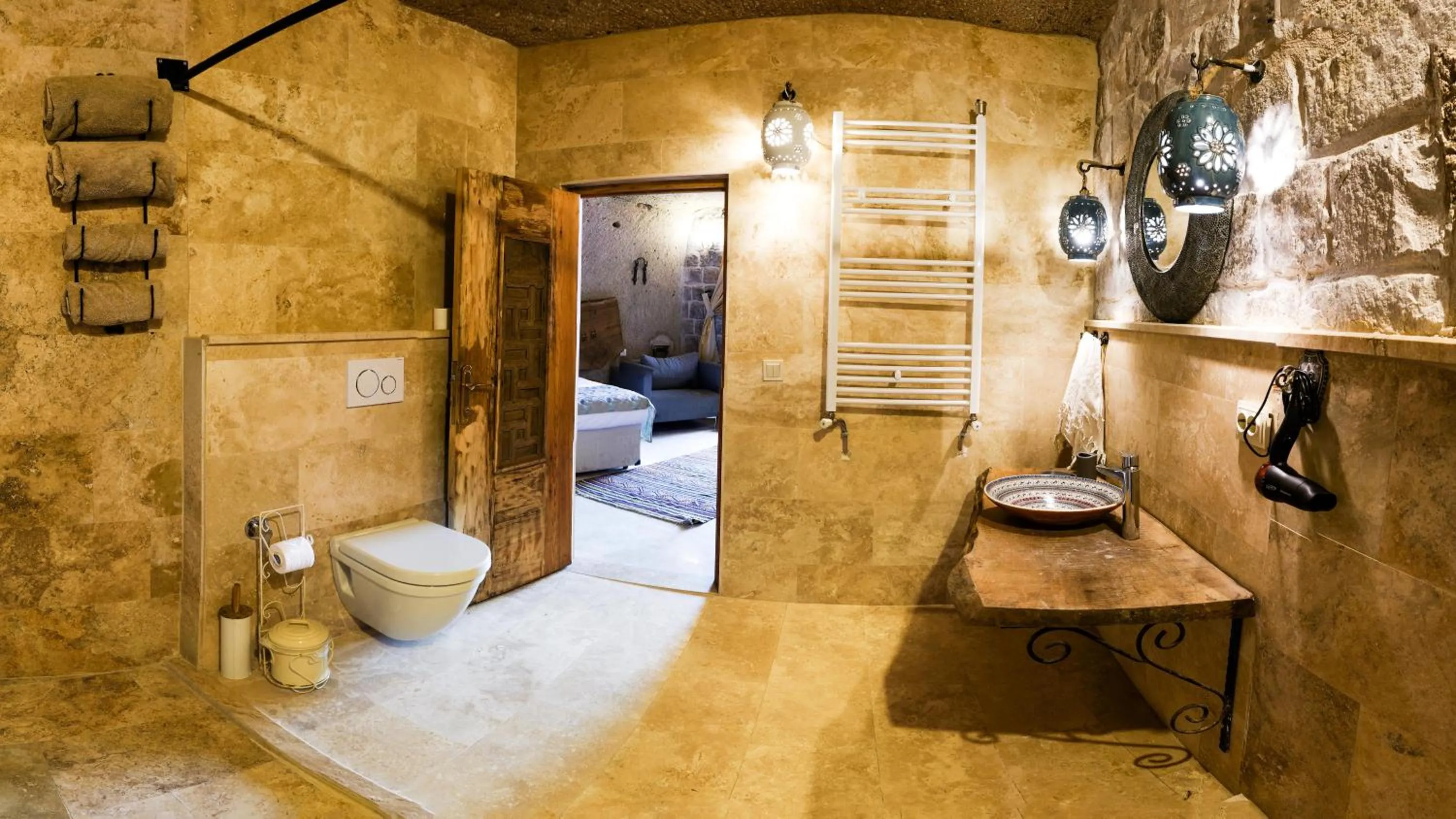 Toilet in Pigeon Hotel Cappadocia